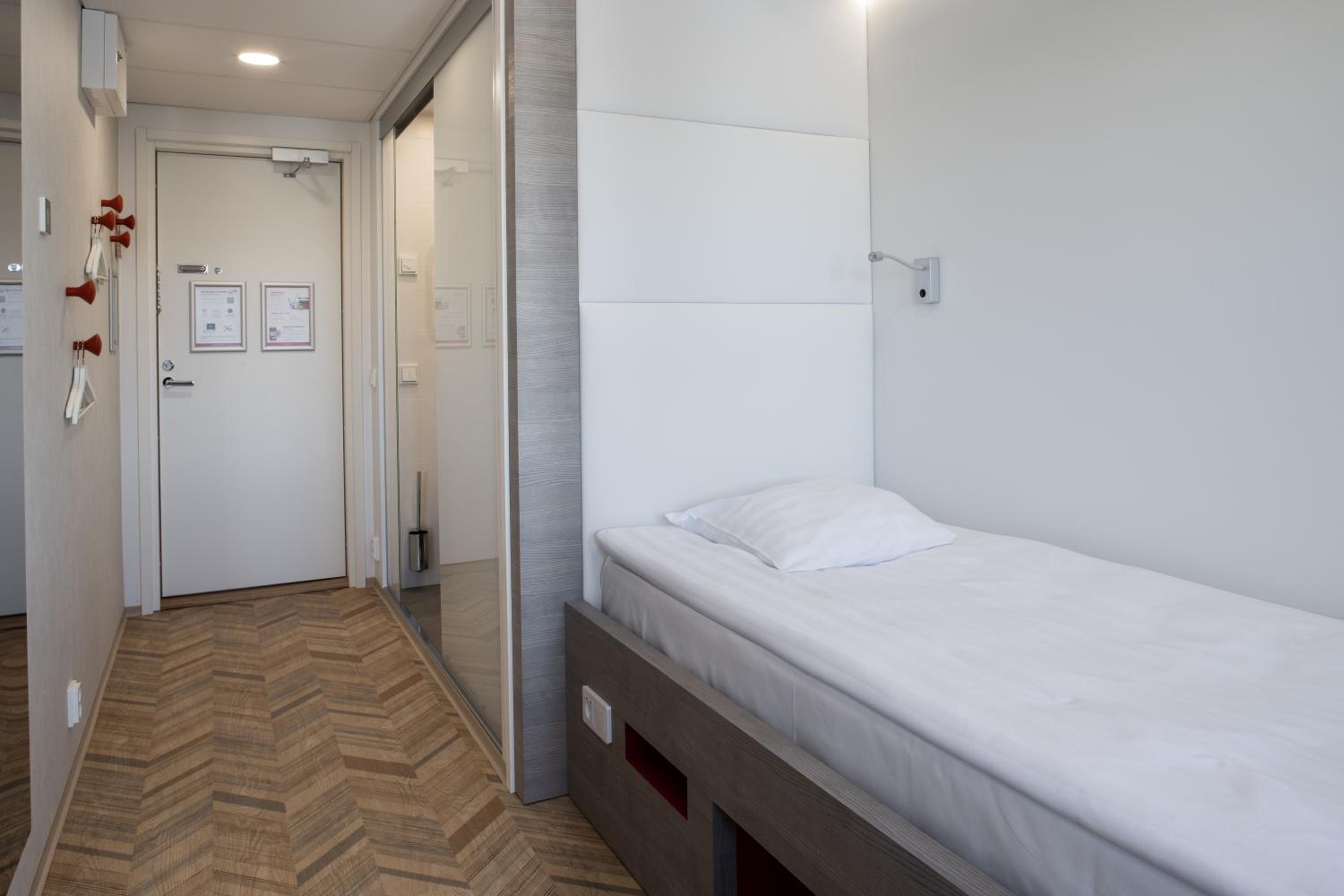 Single Room photo 3