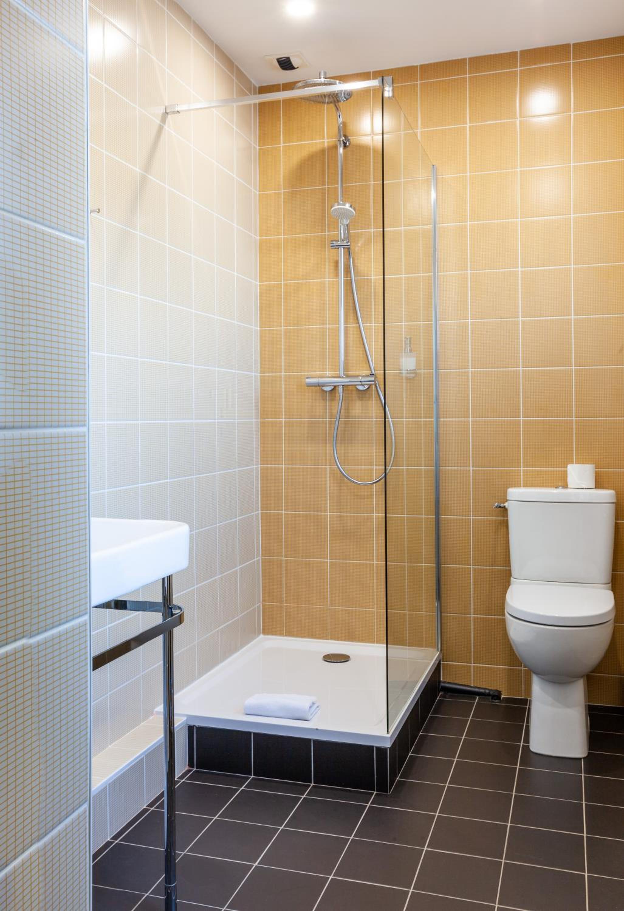 Family Room photo 2