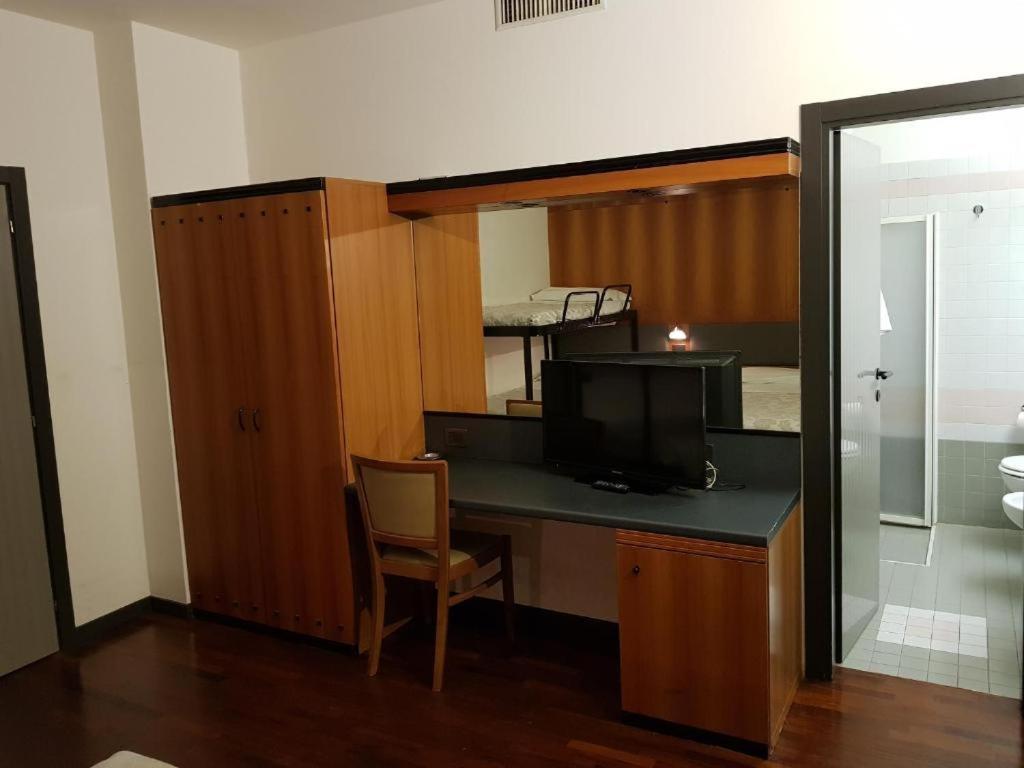 Economy Single Room