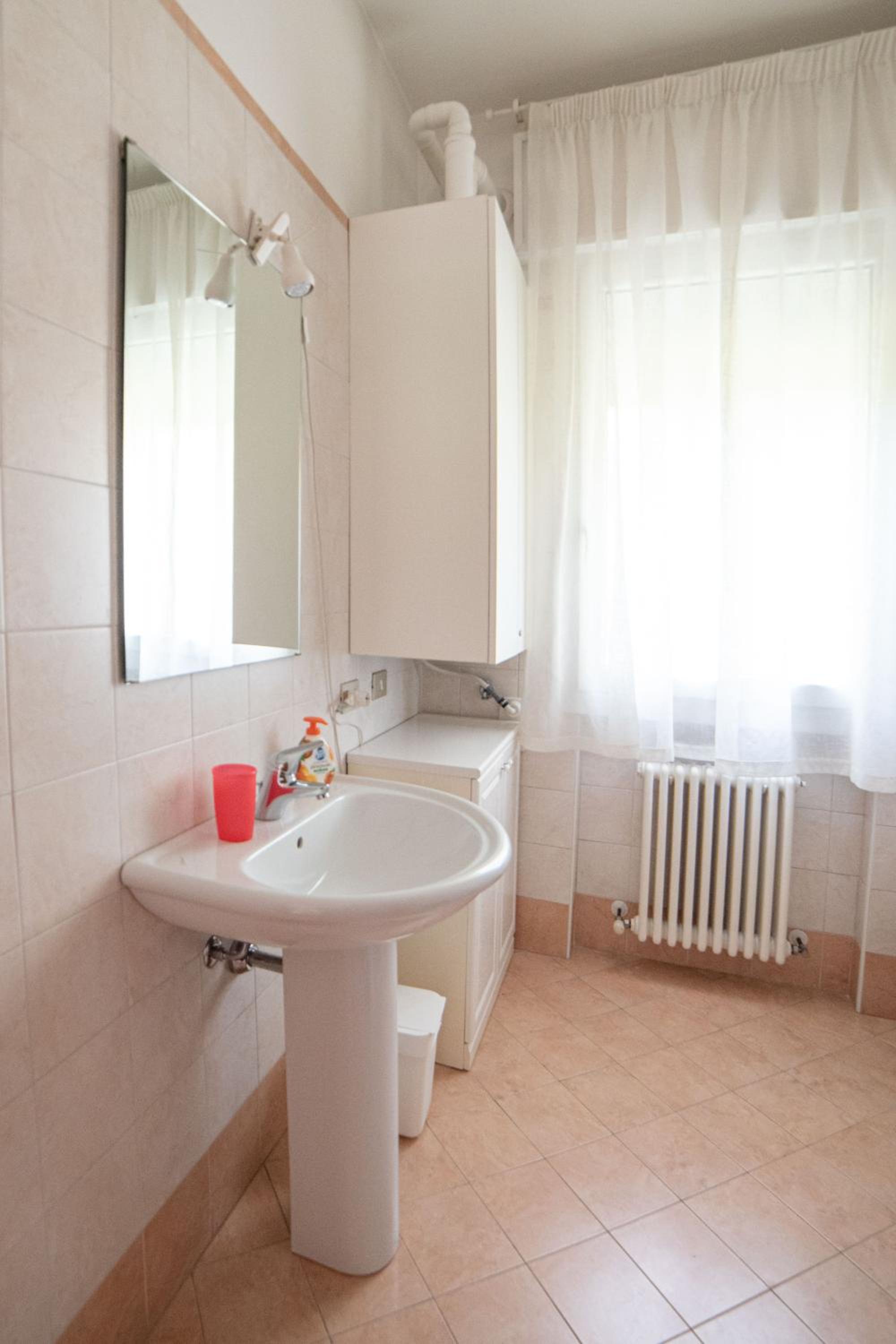 Double or Twin Room - Photo 4
