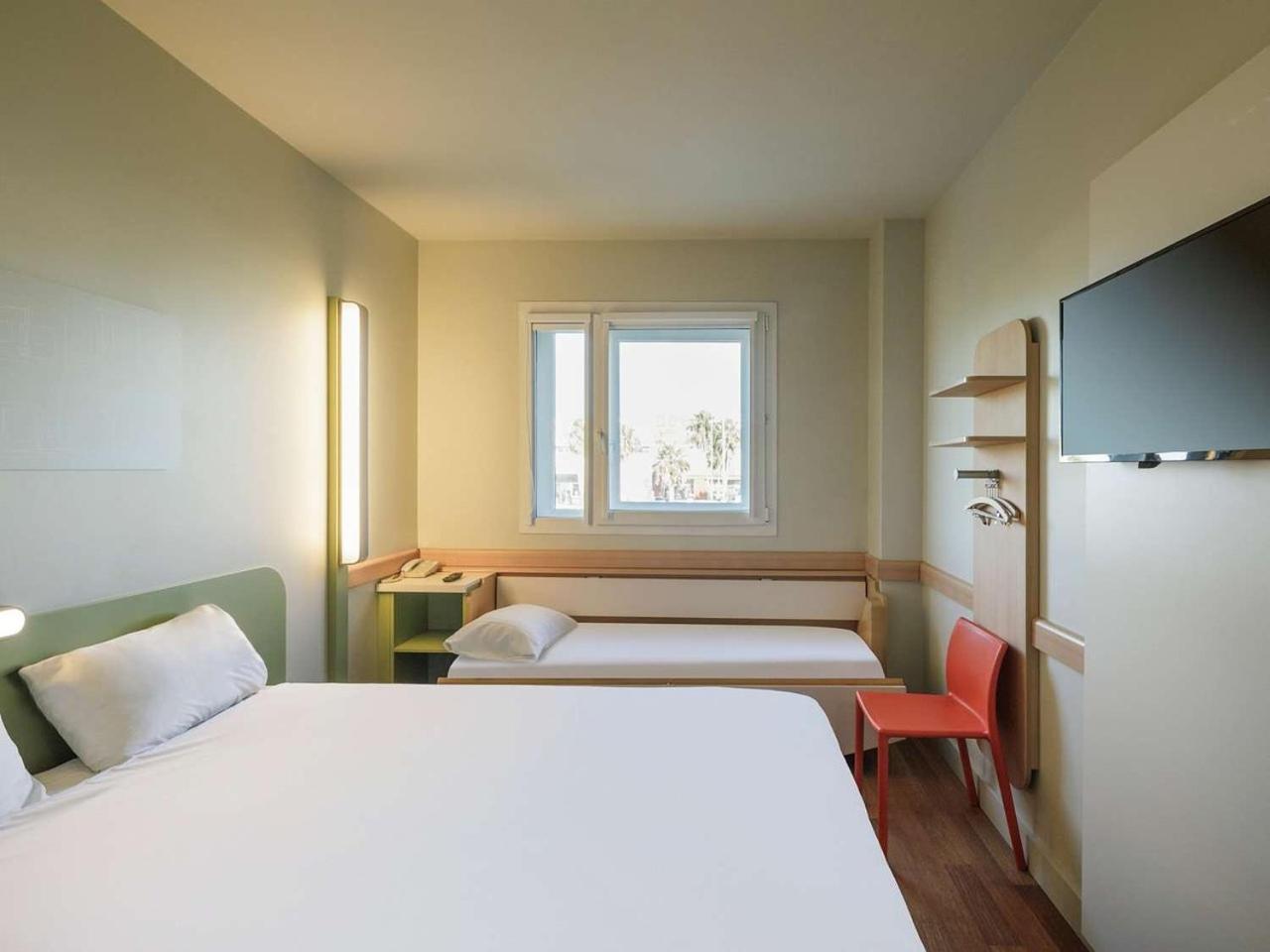 Double Room with Extra Bed - Photo 1