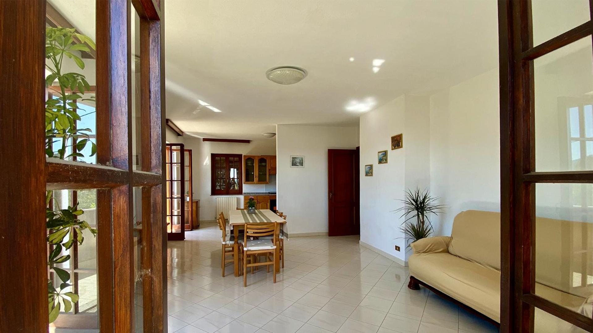 Two-Bedroom House photo 3