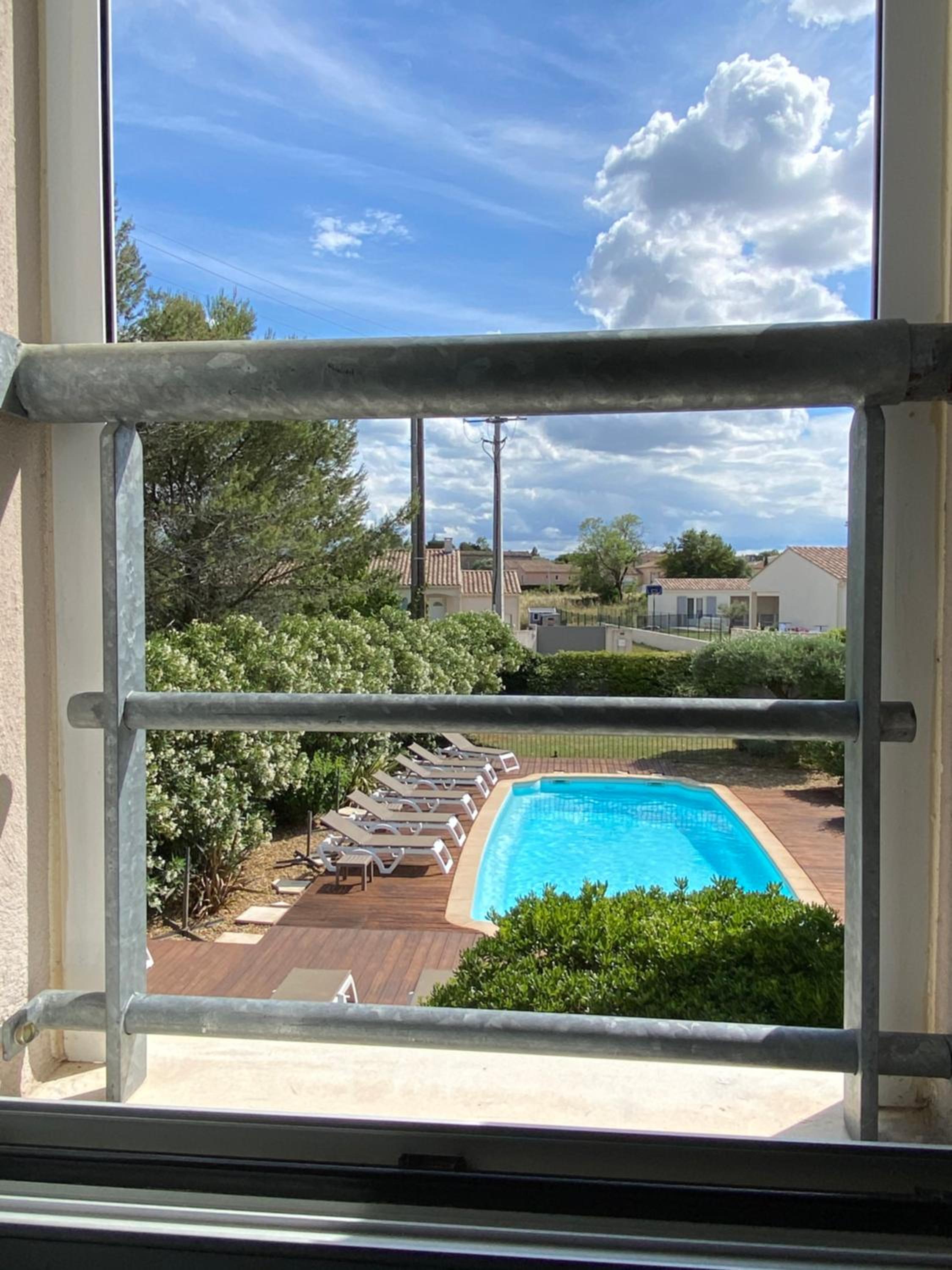 Double Room with Pool View photo 2