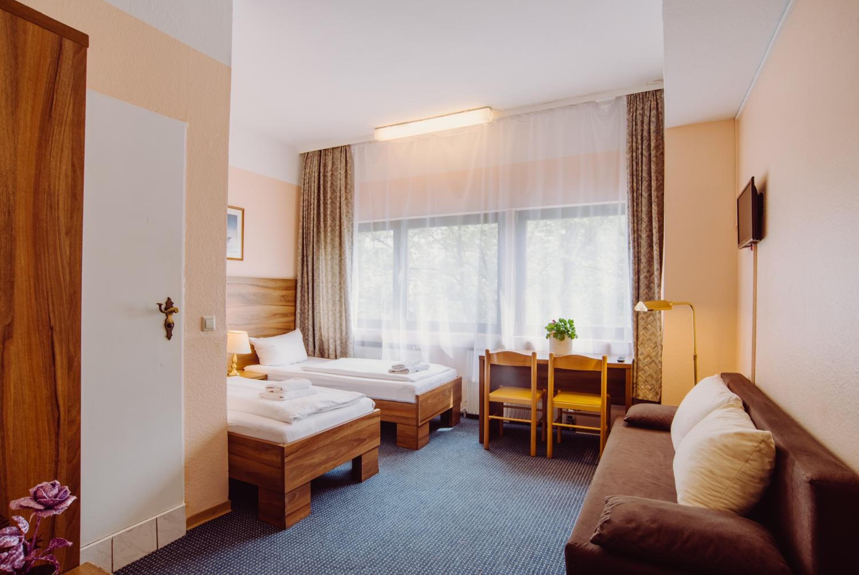 Triple Room photo 2