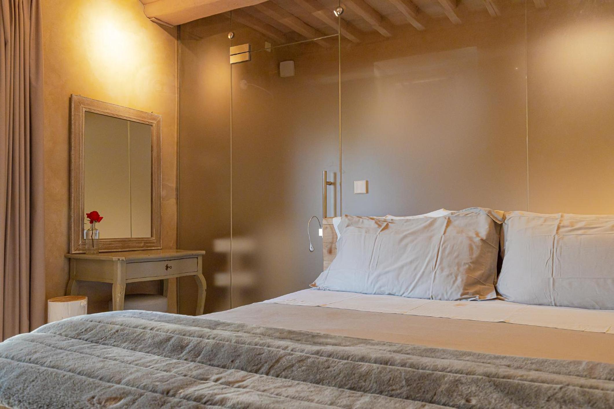 Double Room with Patio - Photo 1