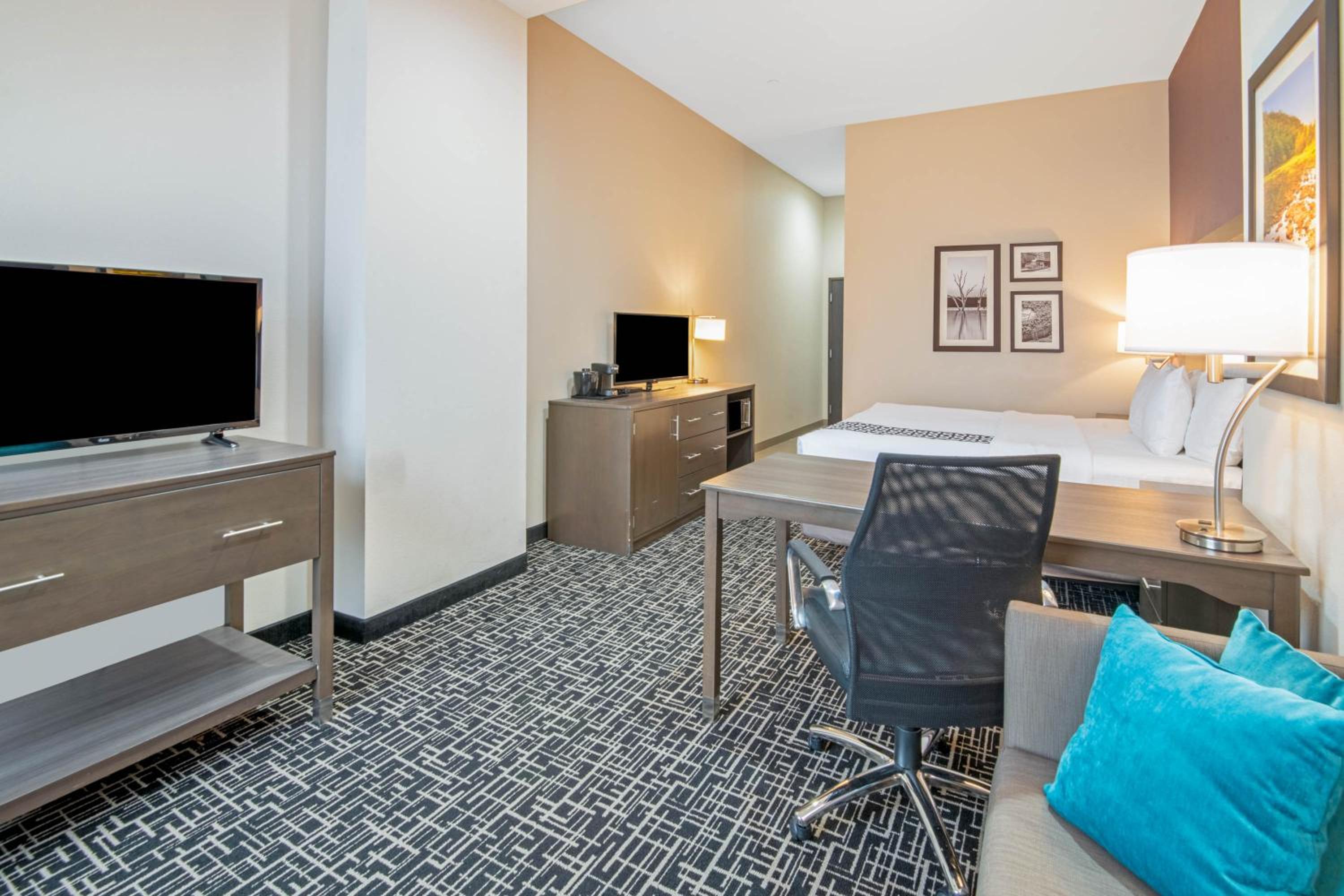 Executive King Room - Non-Smoking