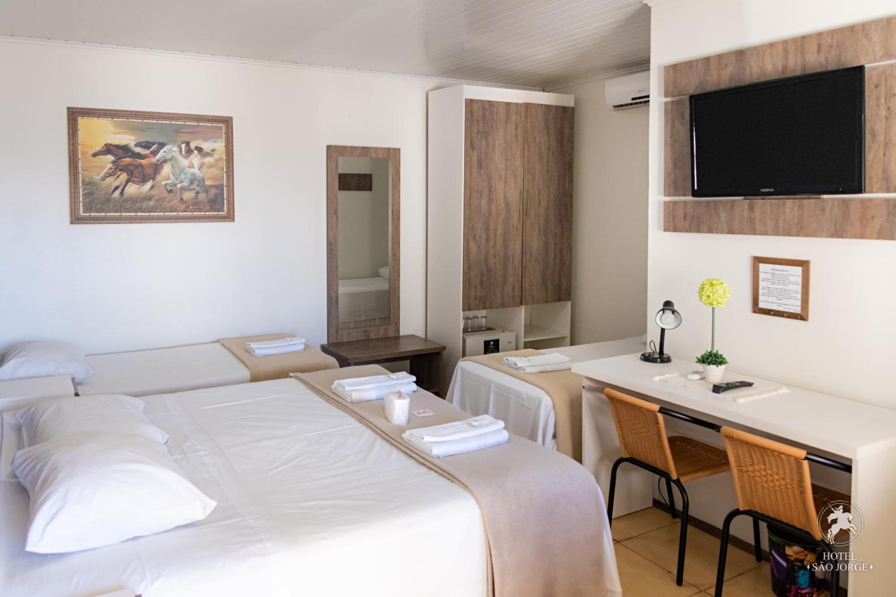Luxury Quadruple Room photo 2
