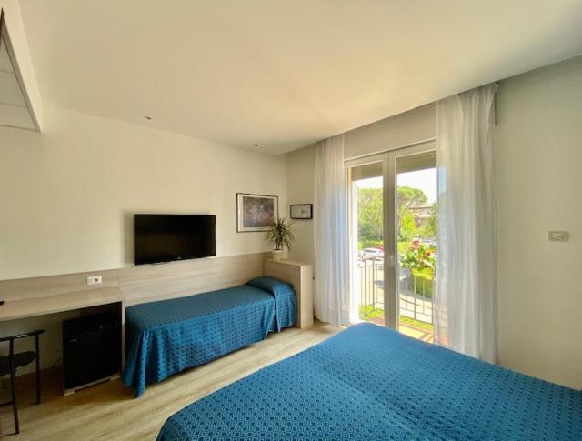 Triple Room photo 2