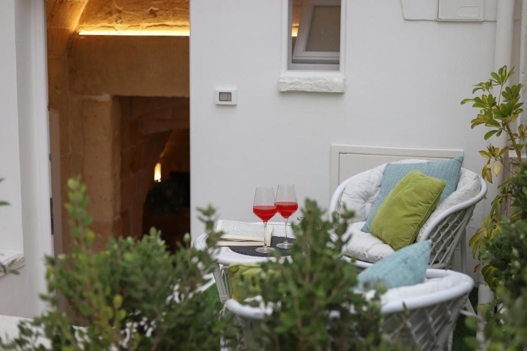 One-Bedroom Apartment - Photo 19