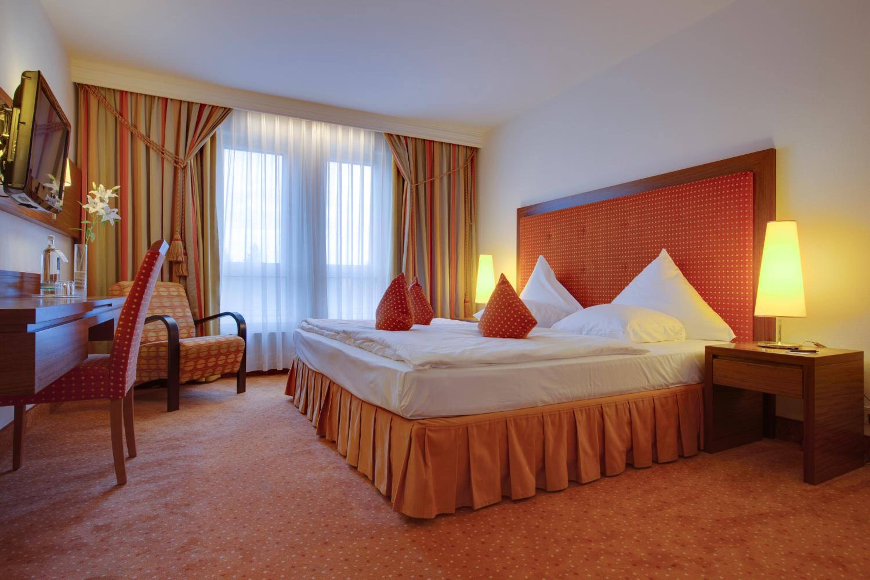 Suite - Photo 7