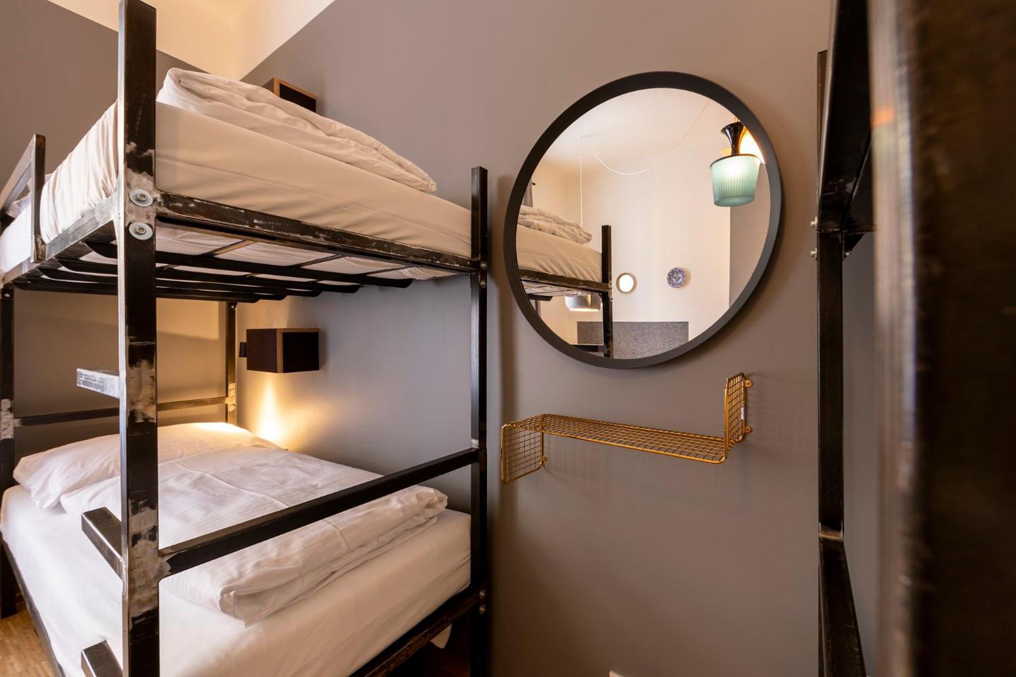Bed in 6-Bed Mixed Dormitory Room