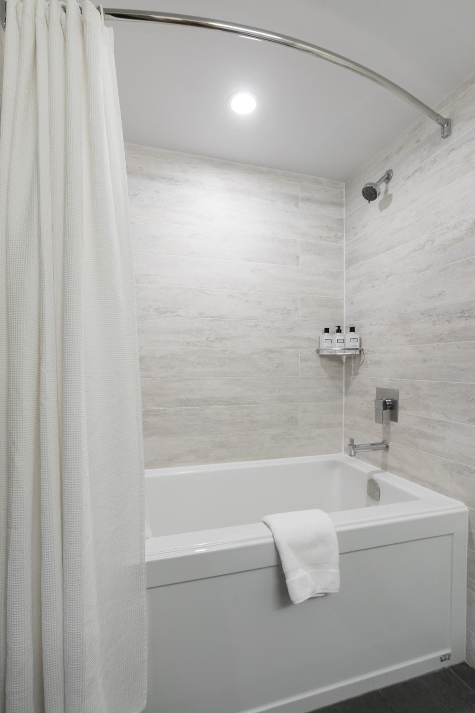 Crystal King Room - Photo 5