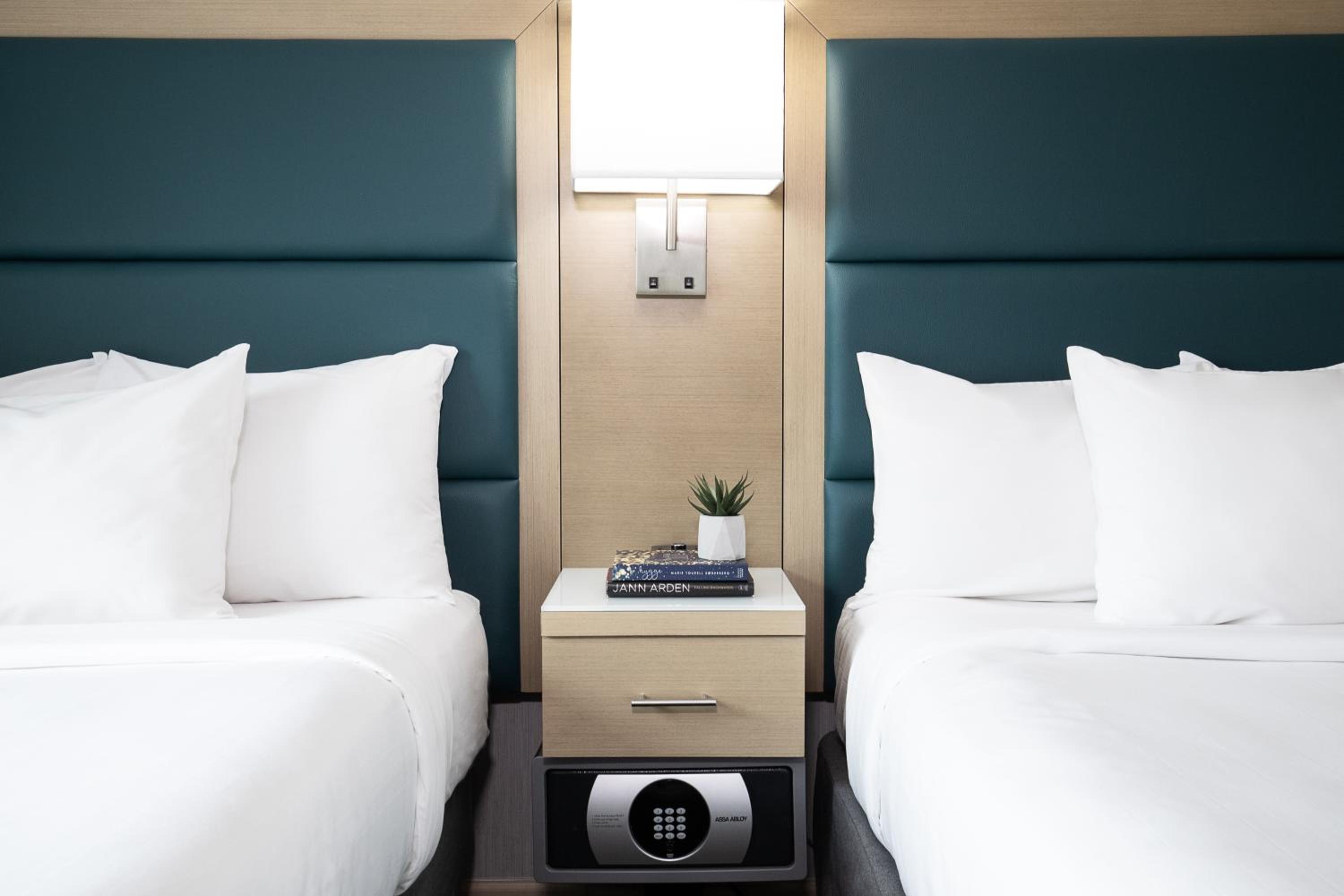 Crystal Double Room with Two Double Beds - Photo 1
