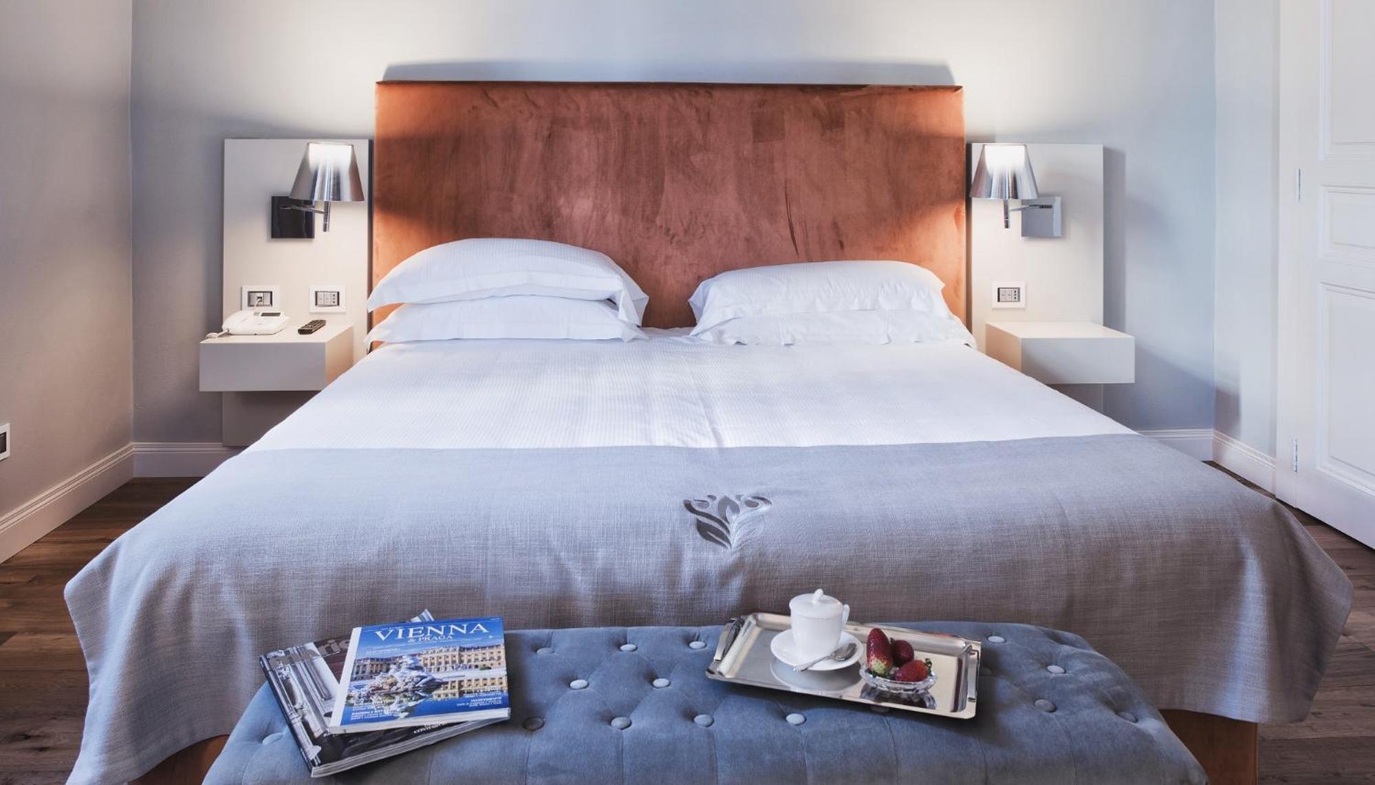 Junior Suite with Terrace and Spa Access