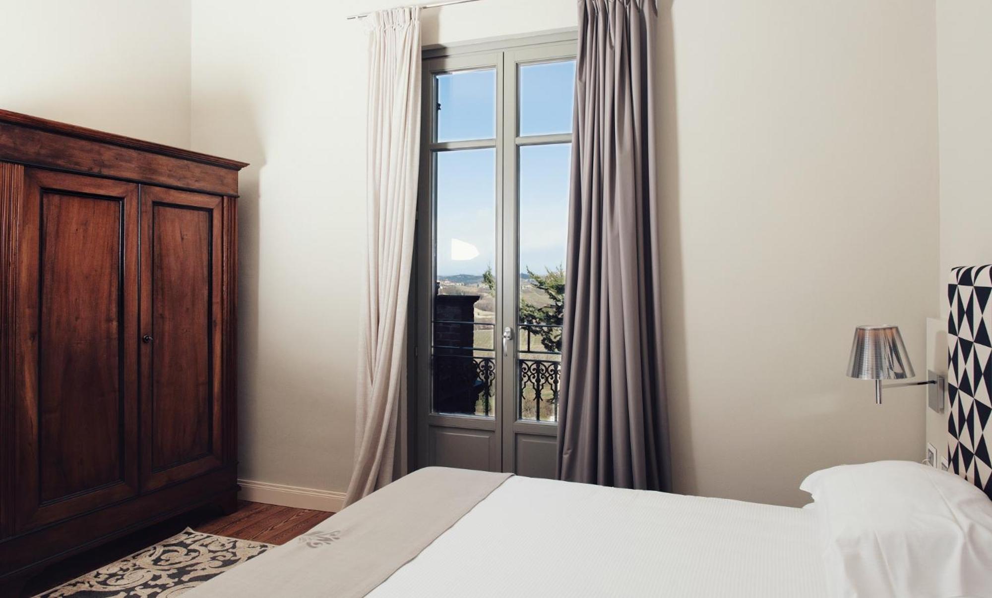 Suite with Terrace and Spa Access photo 2