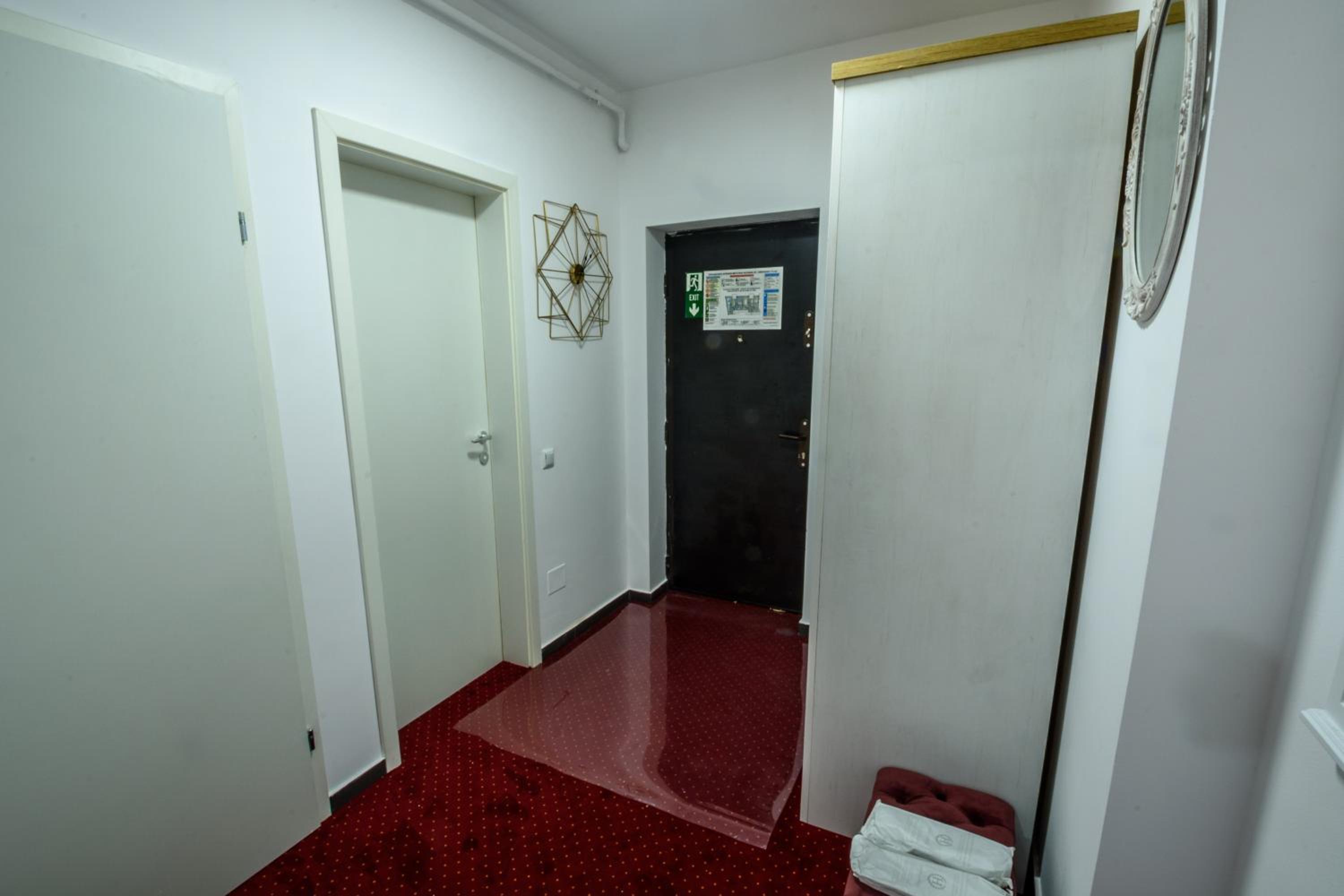 Two-Bedroom Apartment - Photo 18