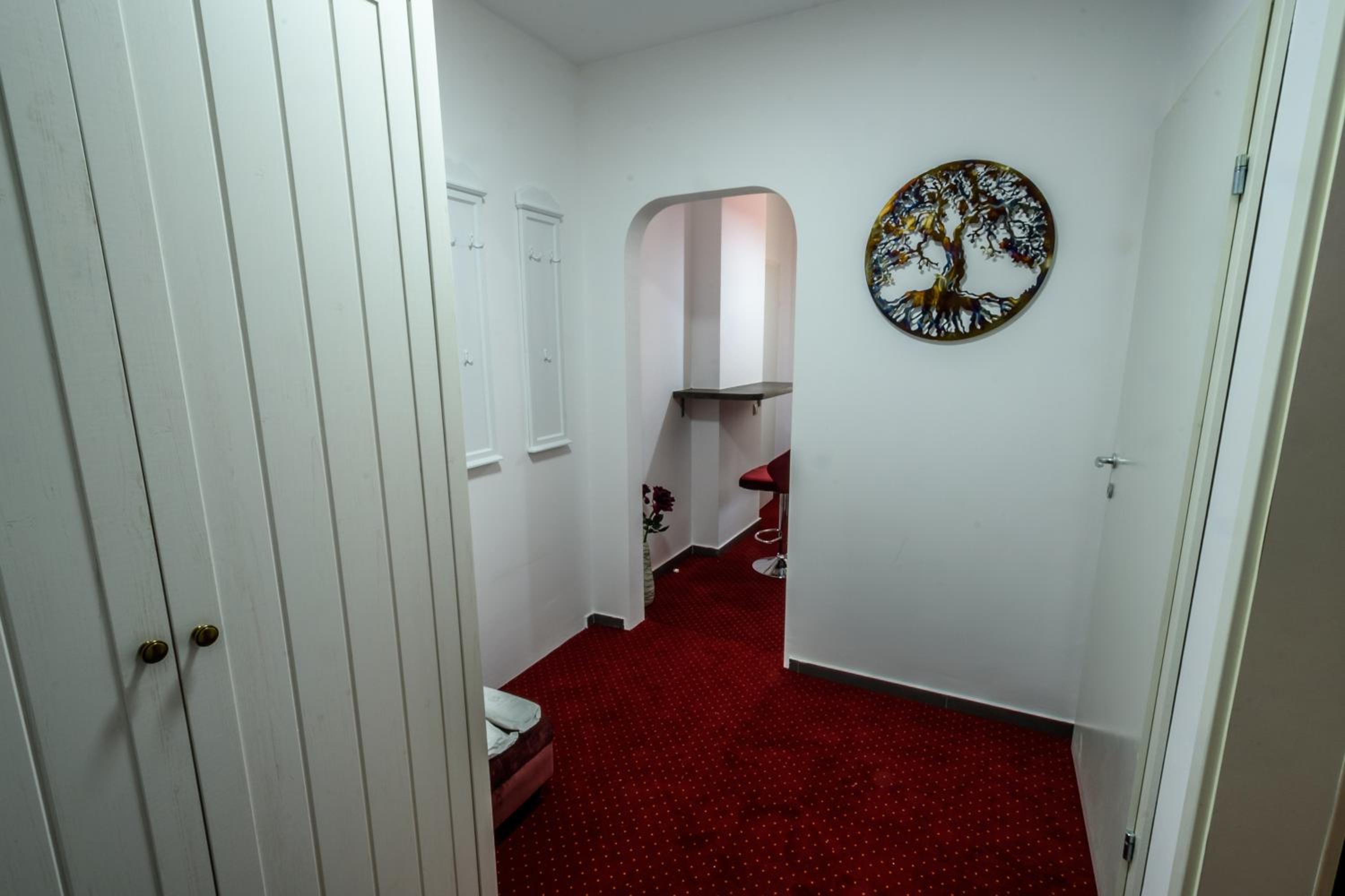 Two-Bedroom Apartment - Photo 15
