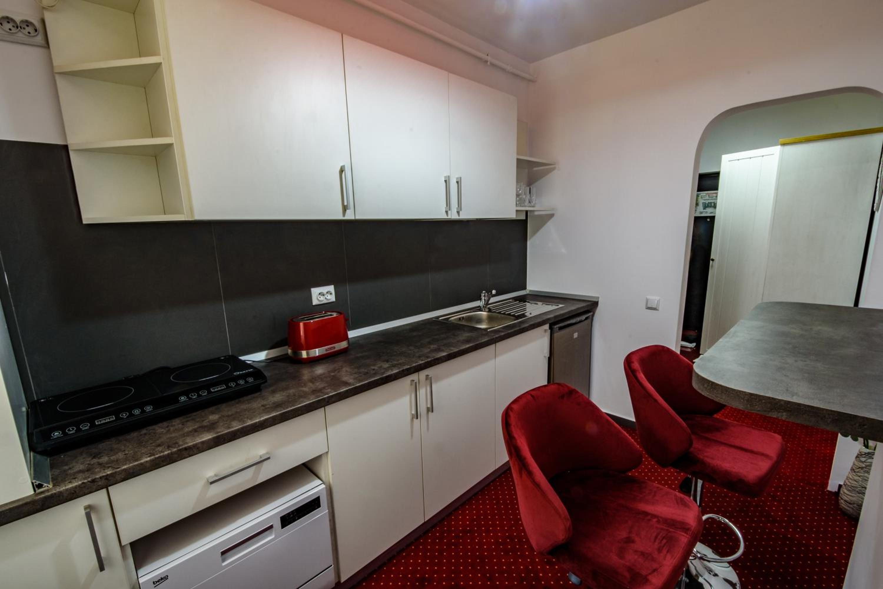 Two-Bedroom Apartment - Photo 8