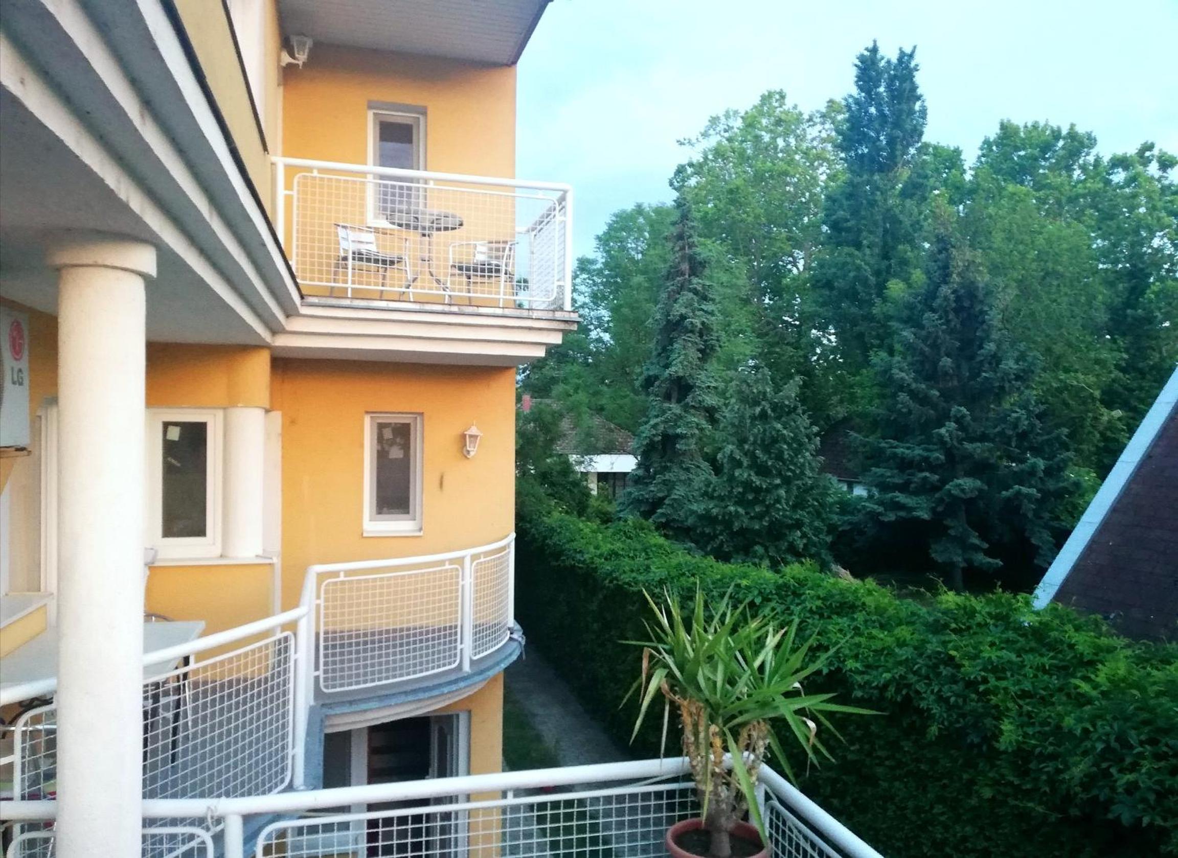Triple Room with Lake View - Photo 4