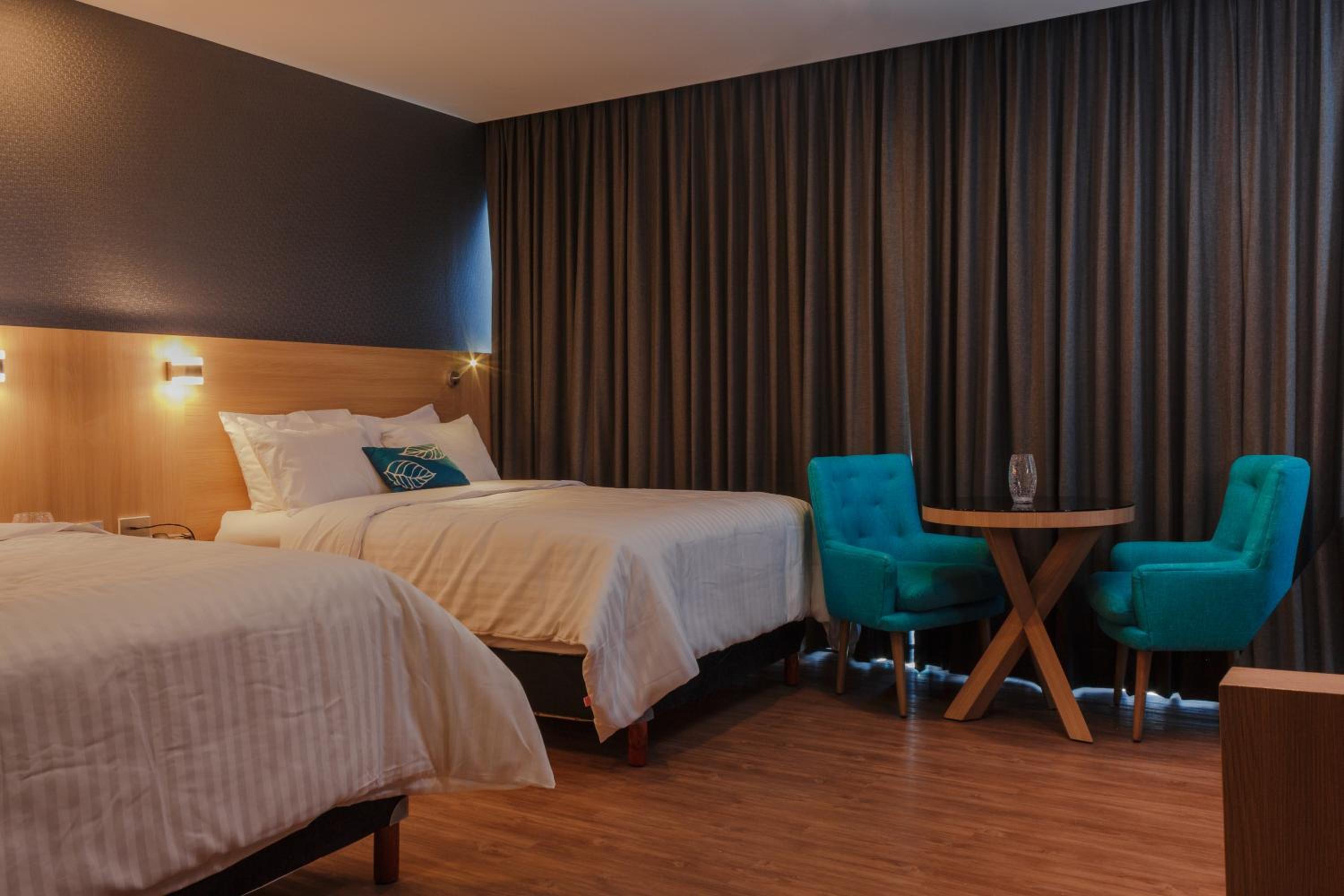 Double Room with Two Double Beds - Photo 25