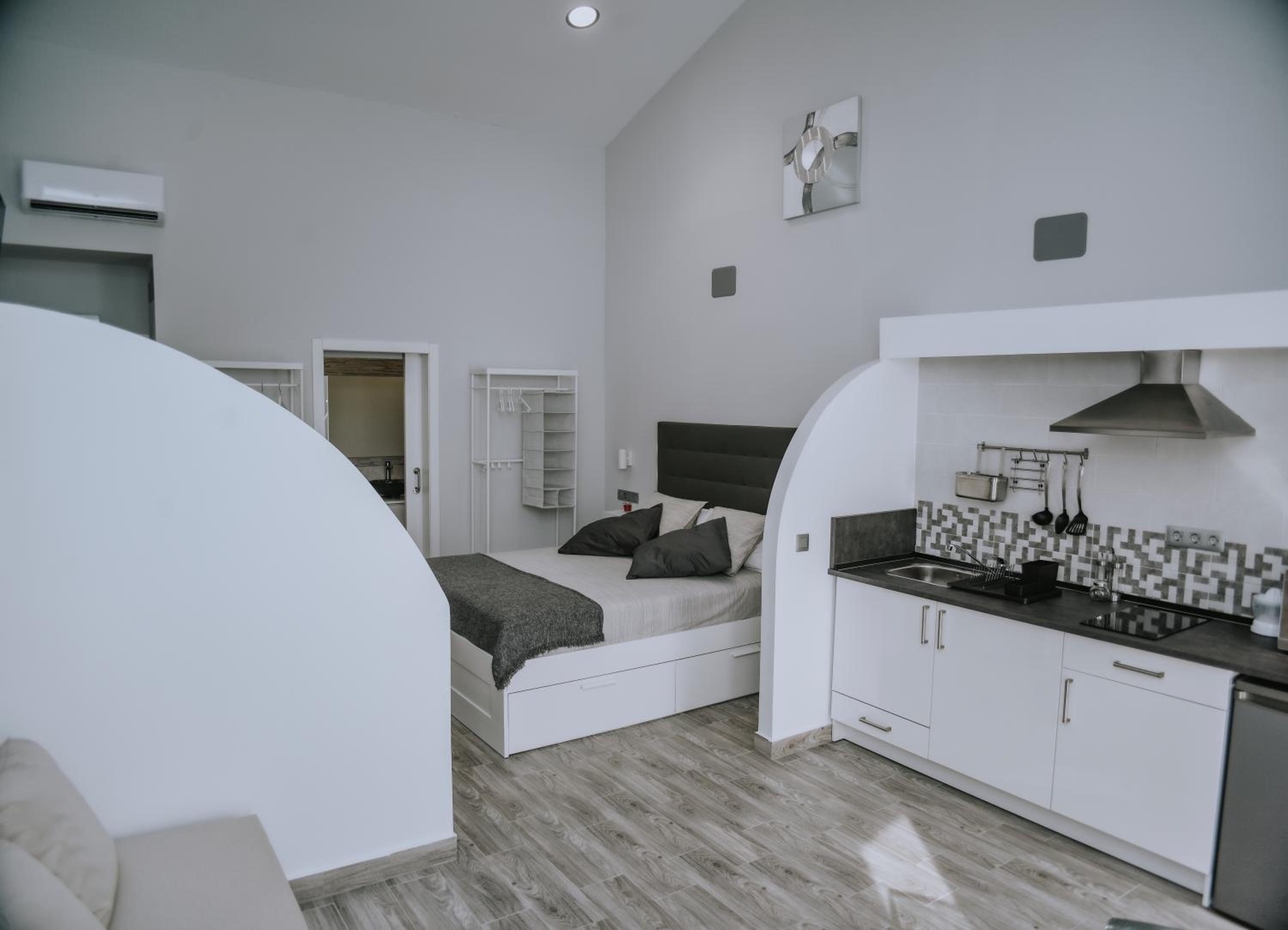Deluxe Suite with Jacuzzi - Venus - Photo 15