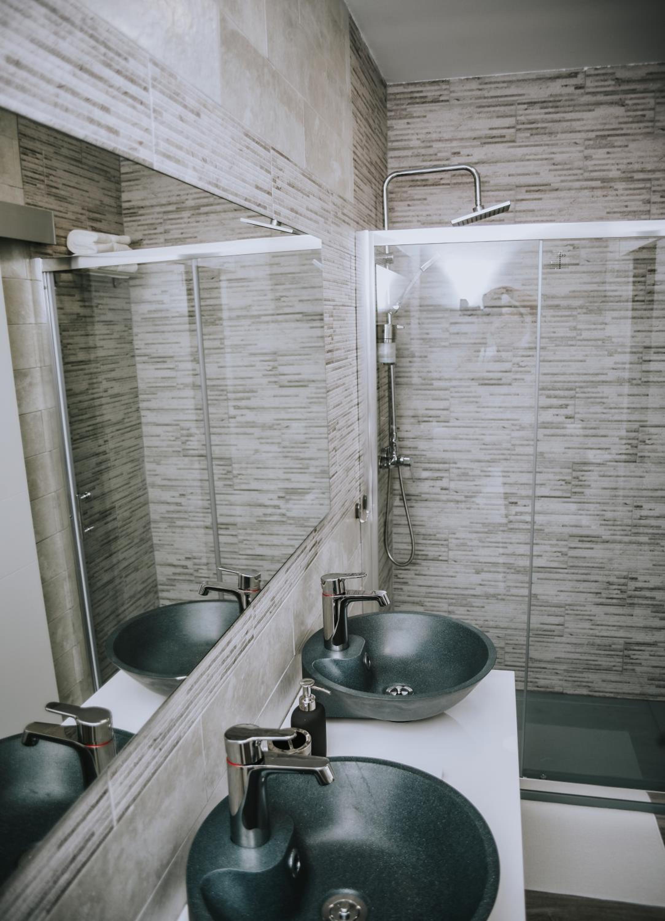 Deluxe Suite with Jacuzzi - Venus - Photo 17