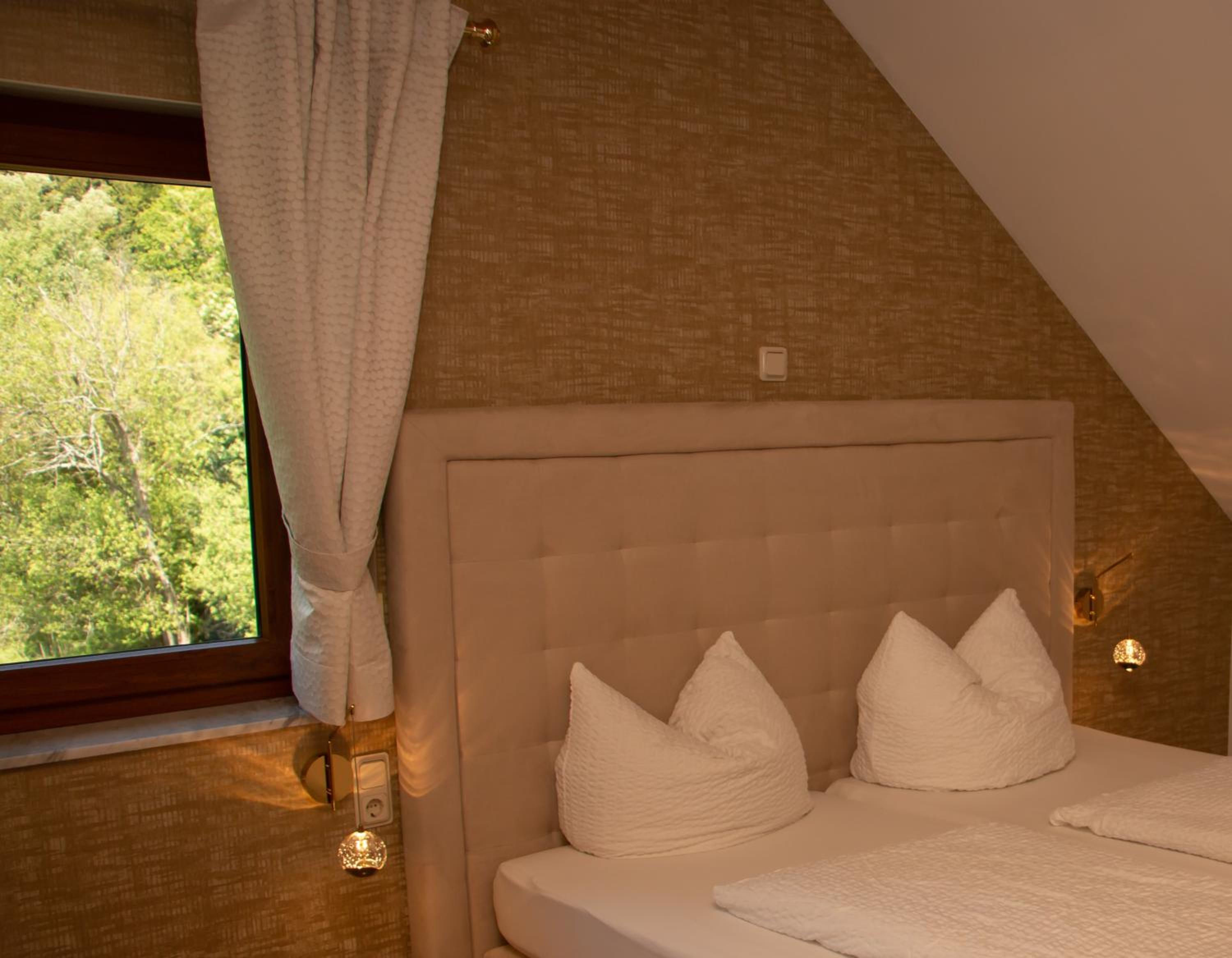 Double Room - Photo 9