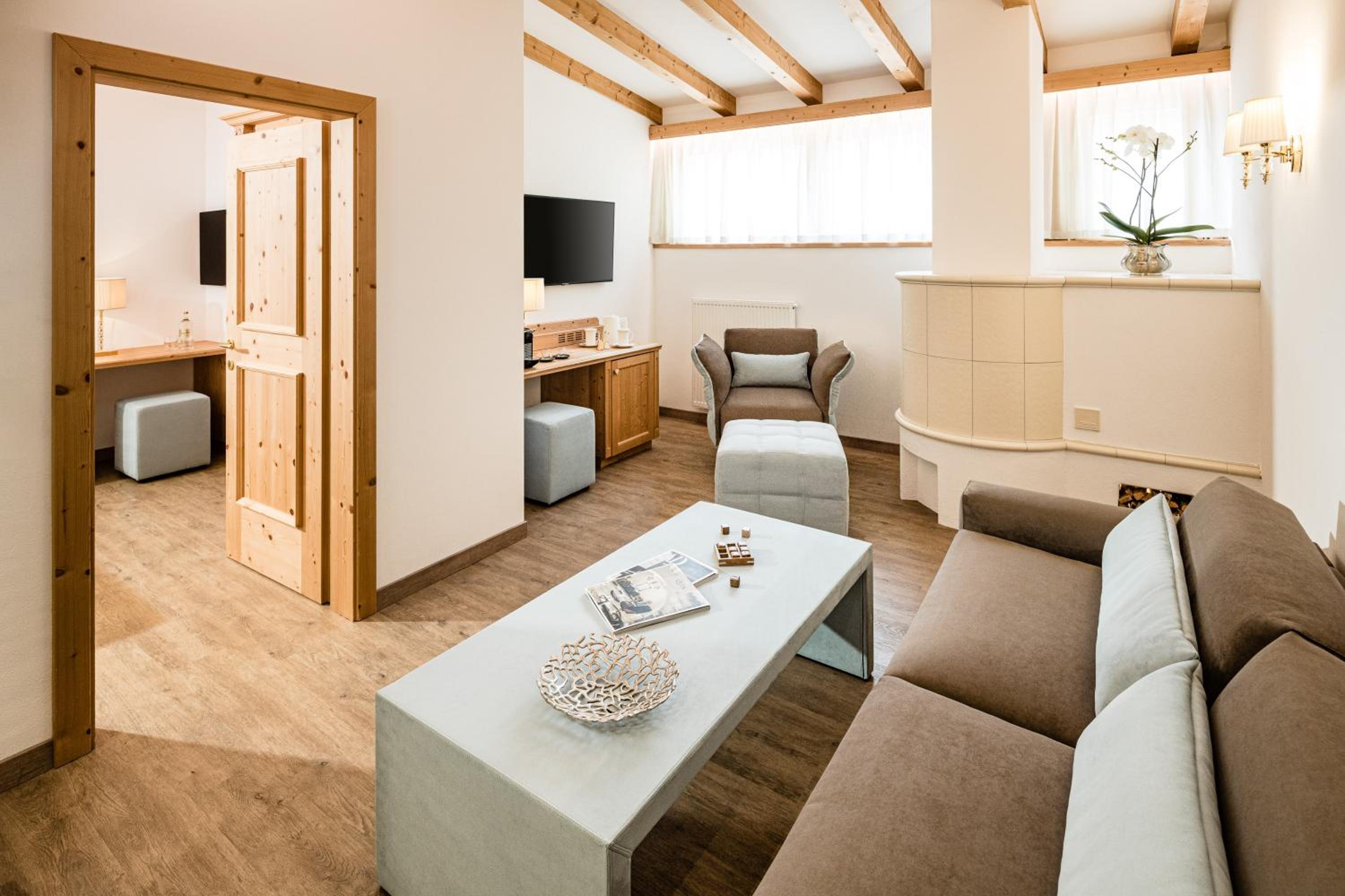 Suite photo 1
