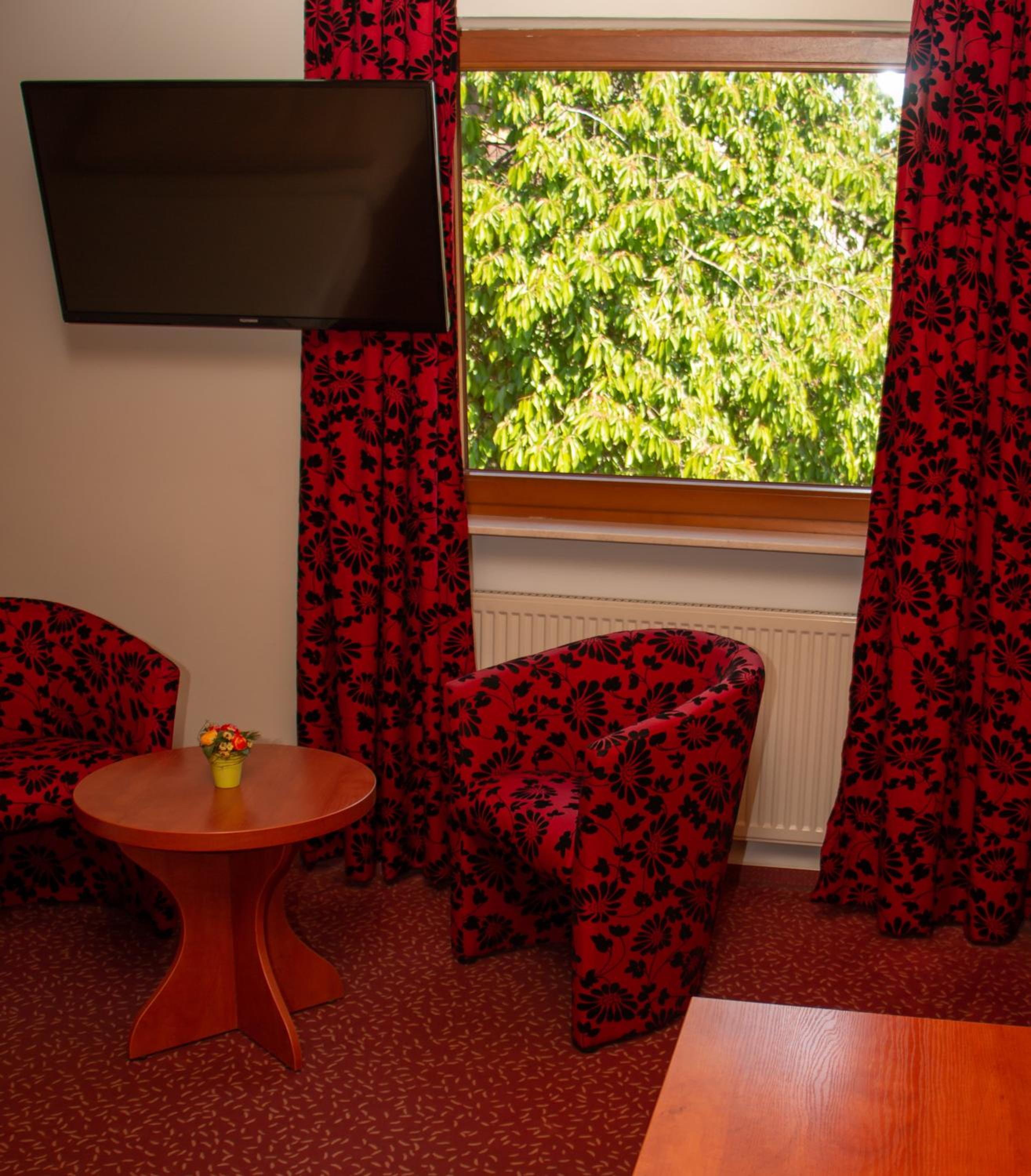 Double Room - Photo 7