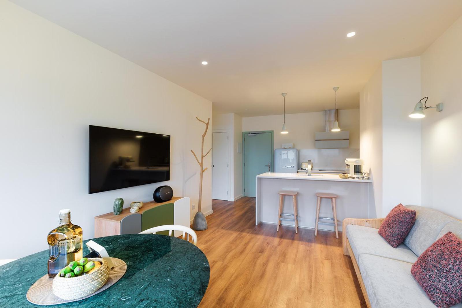 Apartment - Photo 2