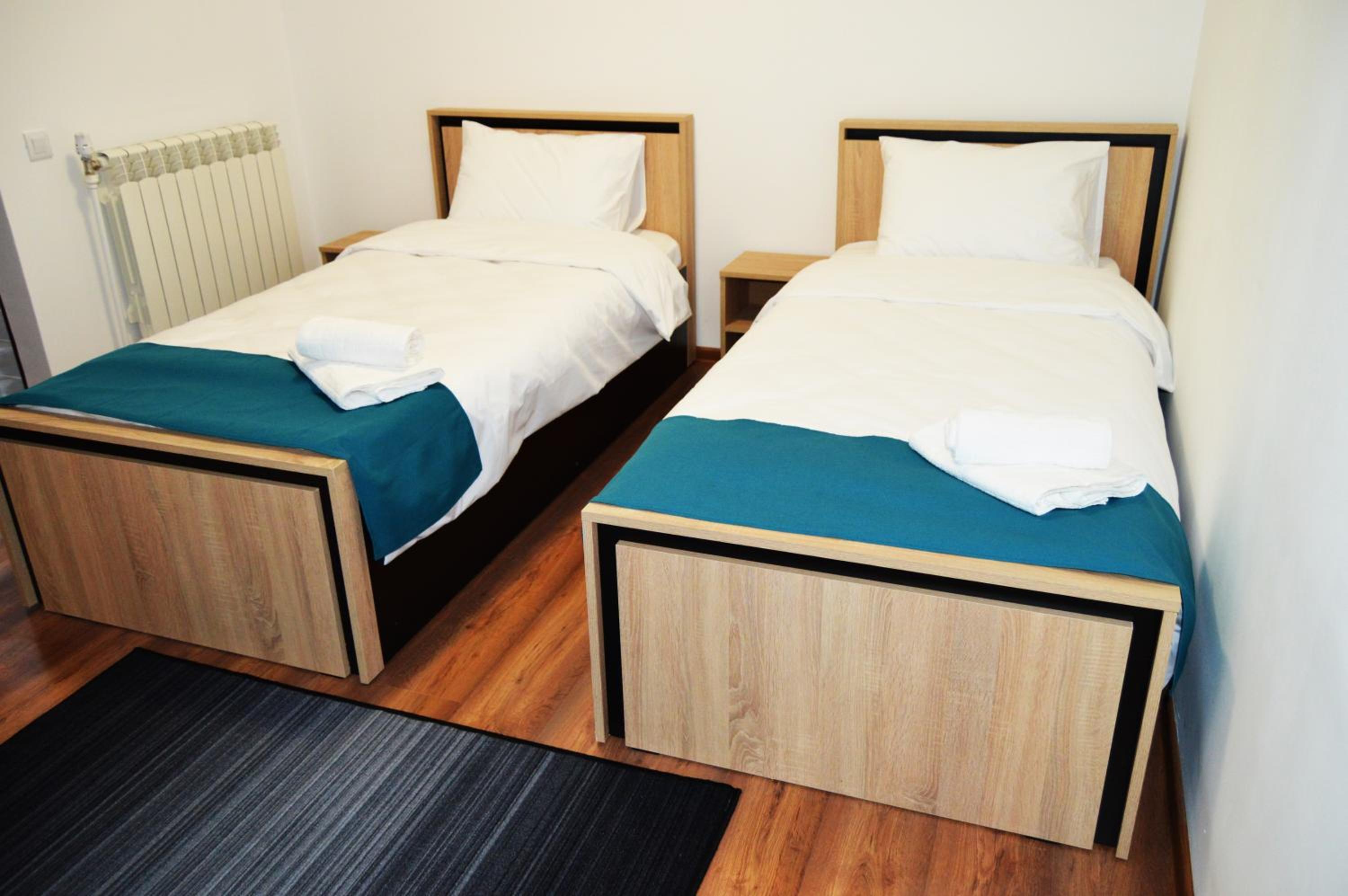 Twin Room - Photo 5