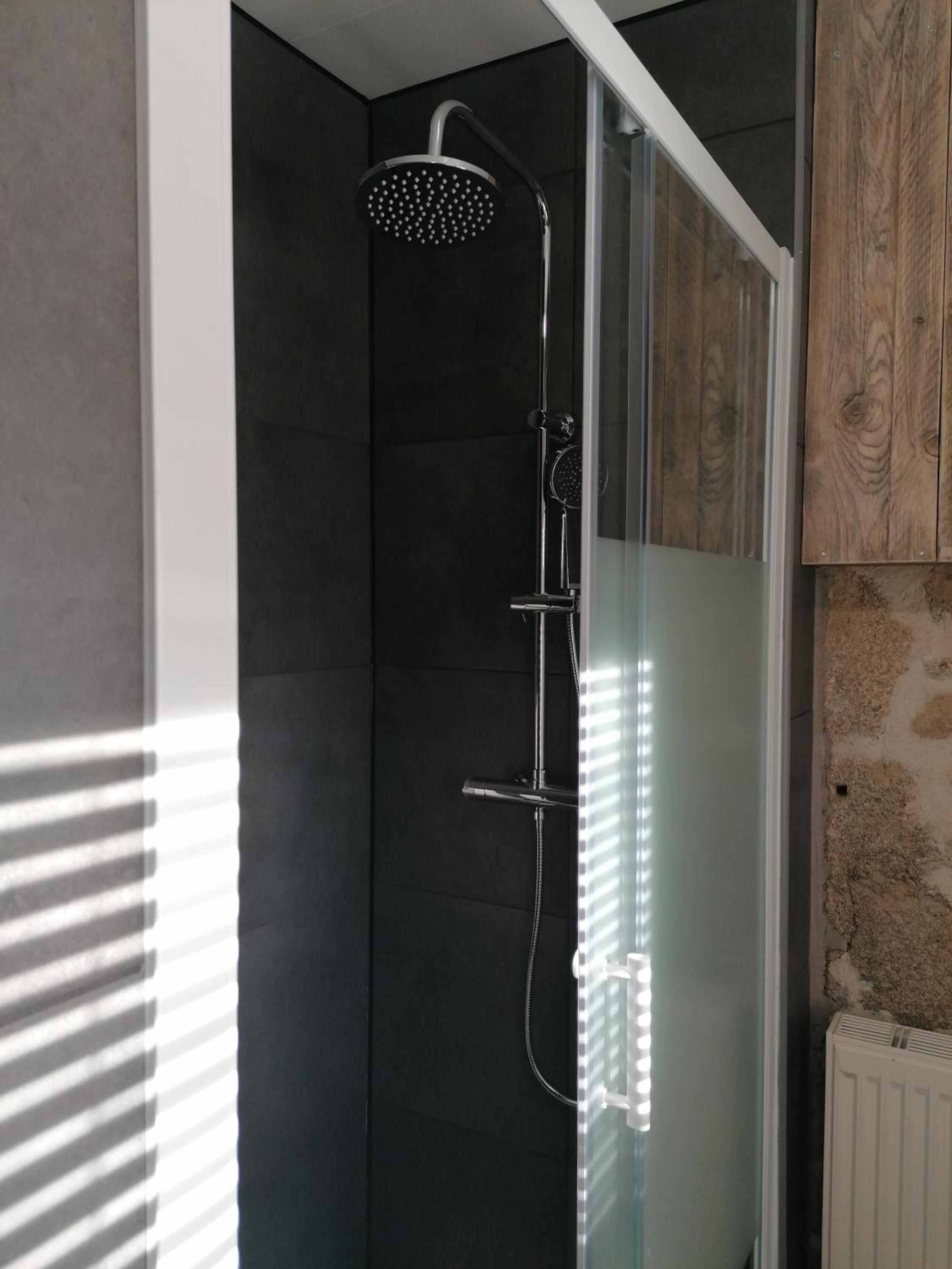 Triple Room with Bathroom - Photo 8