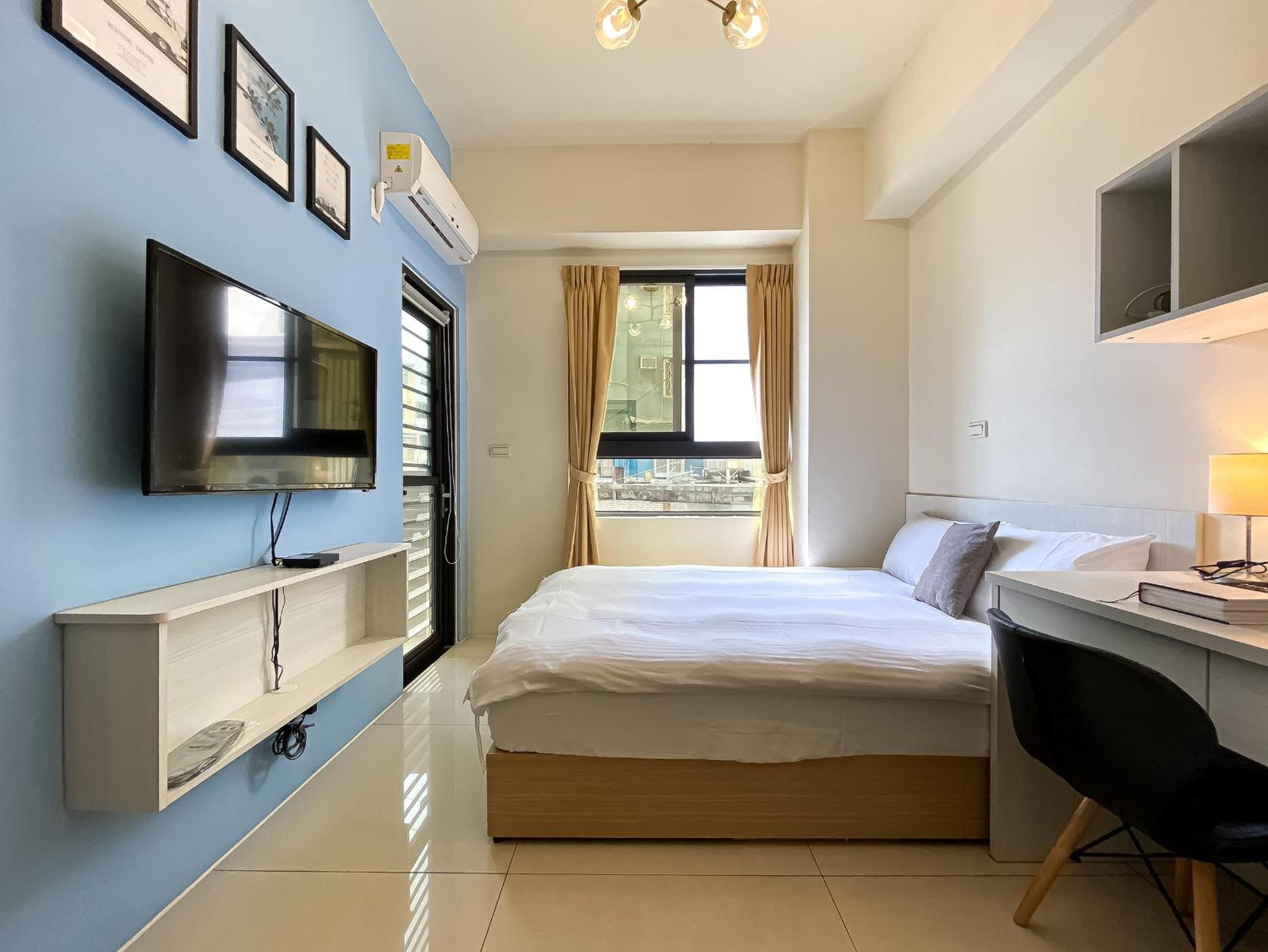 Double Room with Private Bathroom - Photo 42