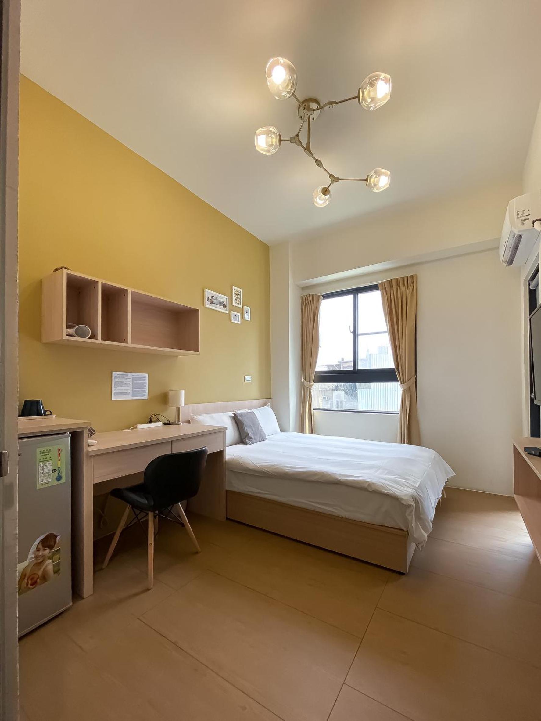 Double Room with Private Bathroom - Photo 47