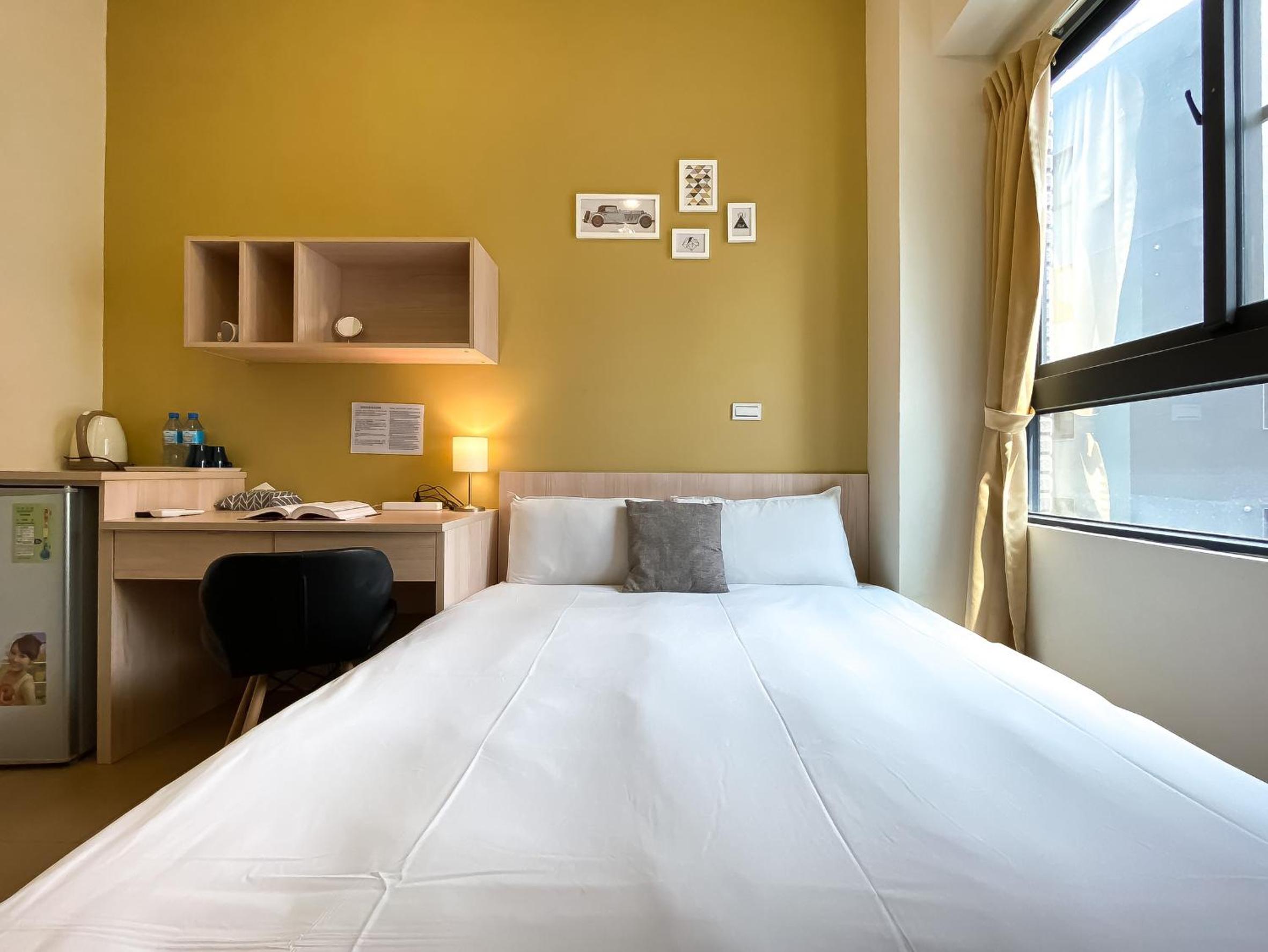 Double Room with Private Bathroom - Photo 44