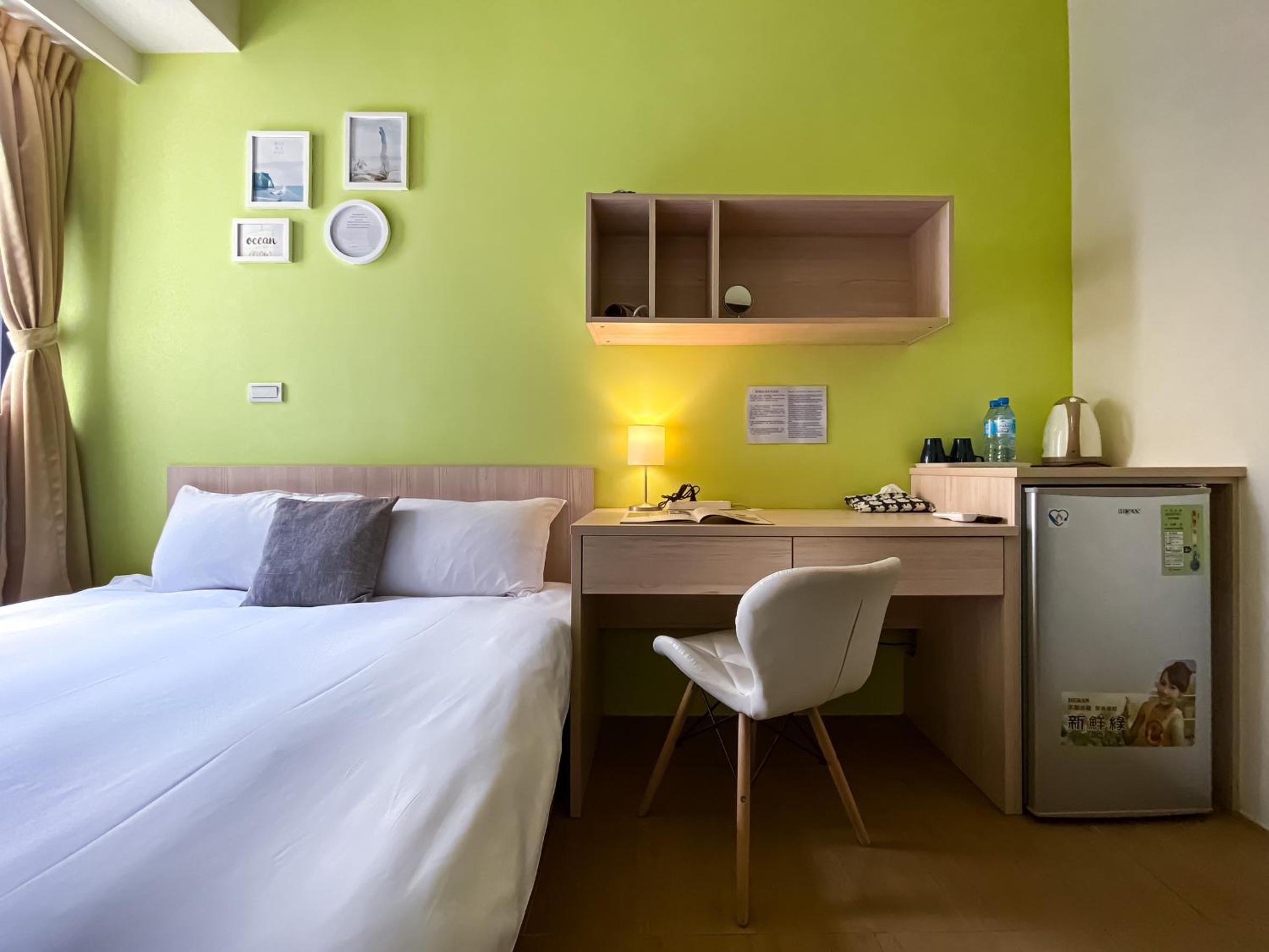 Double Room with Private Bathroom - Photo 19