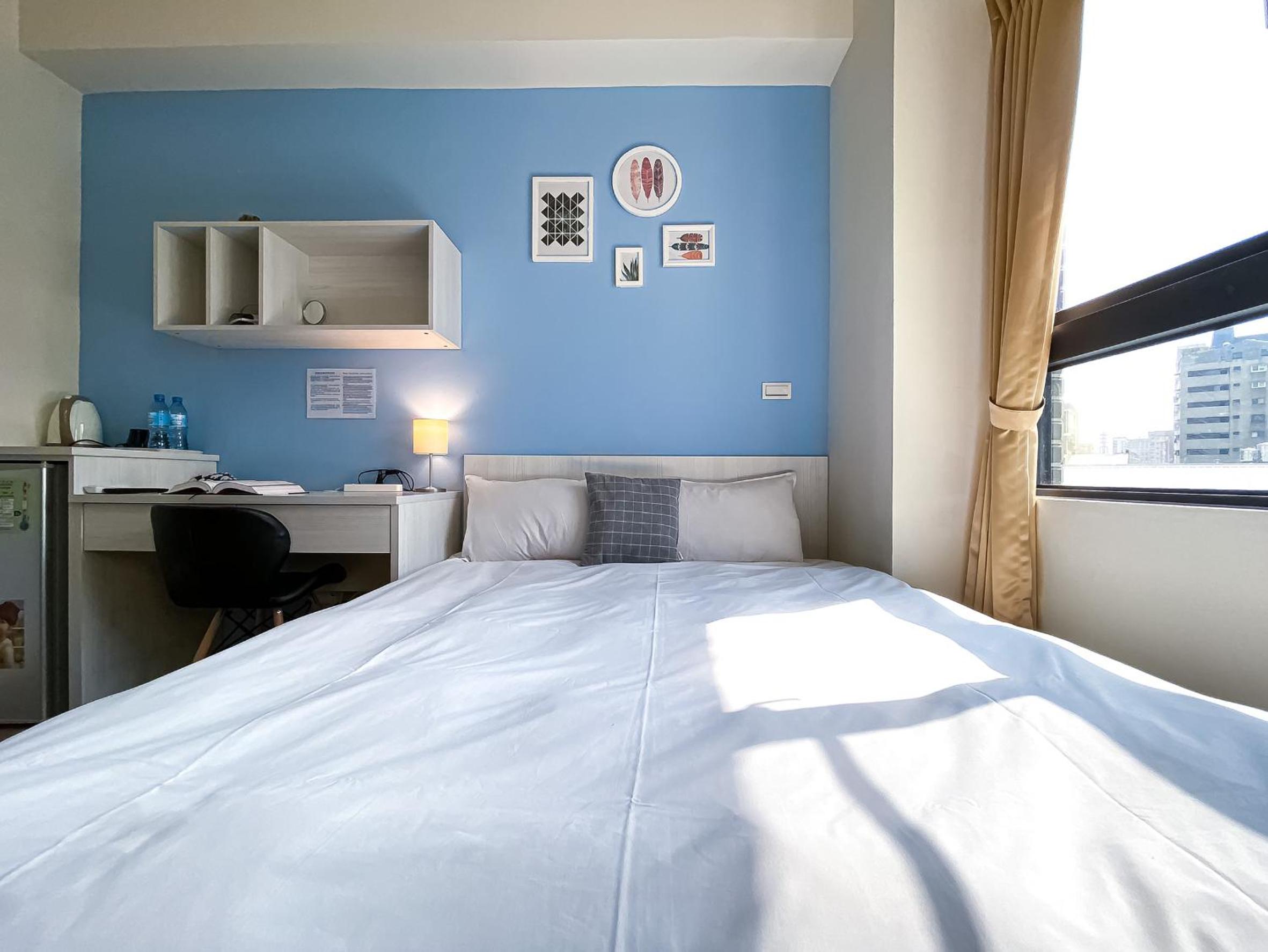 Double Room with Private Bathroom - Photo 24