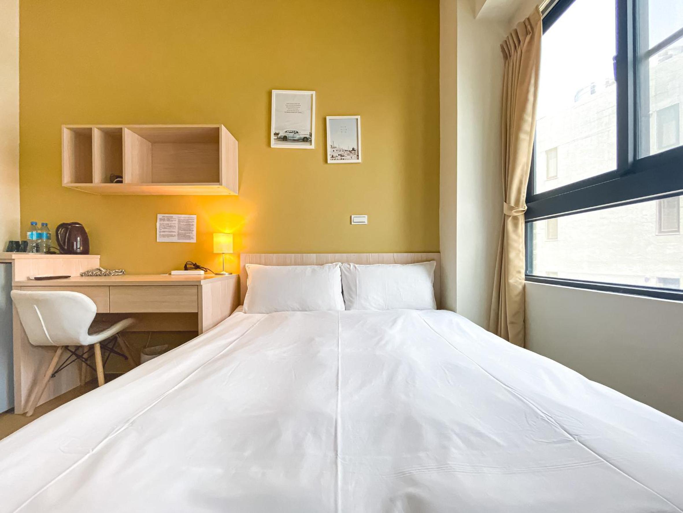 Double Room with Private Bathroom - Photo 22