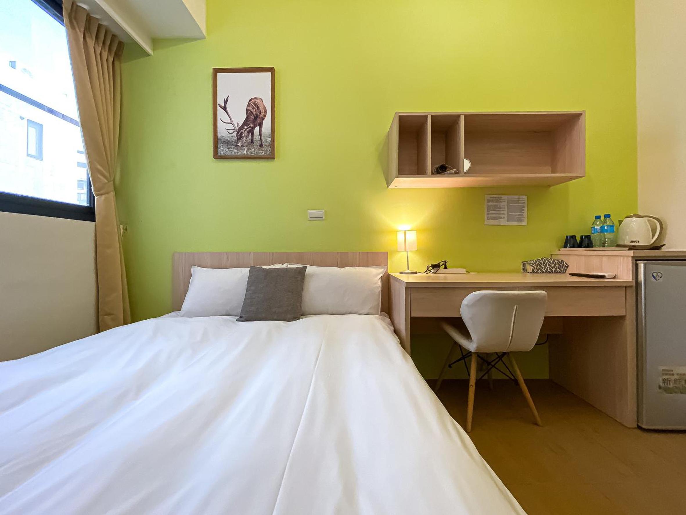 Double Room with Private Bathroom - Photo 21