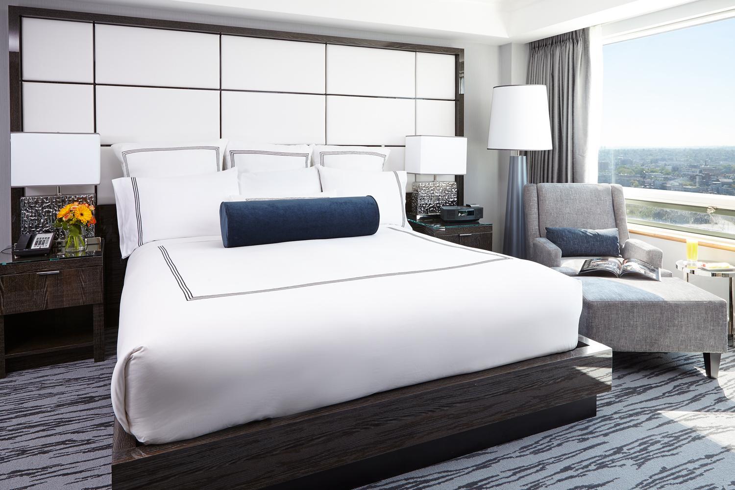 Pacific Club City Suite