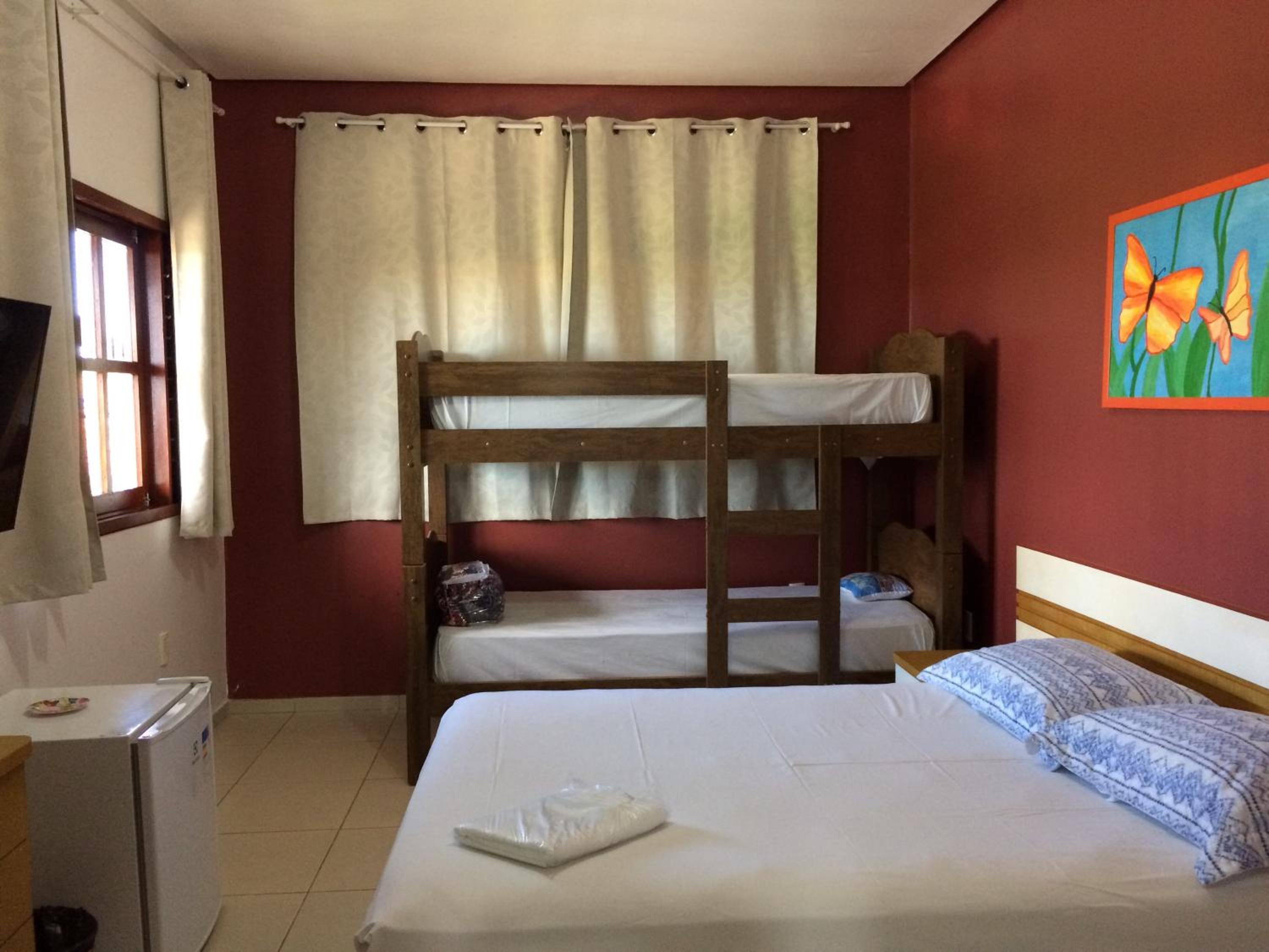 Quadruple Room with Private Bathroom photo 2