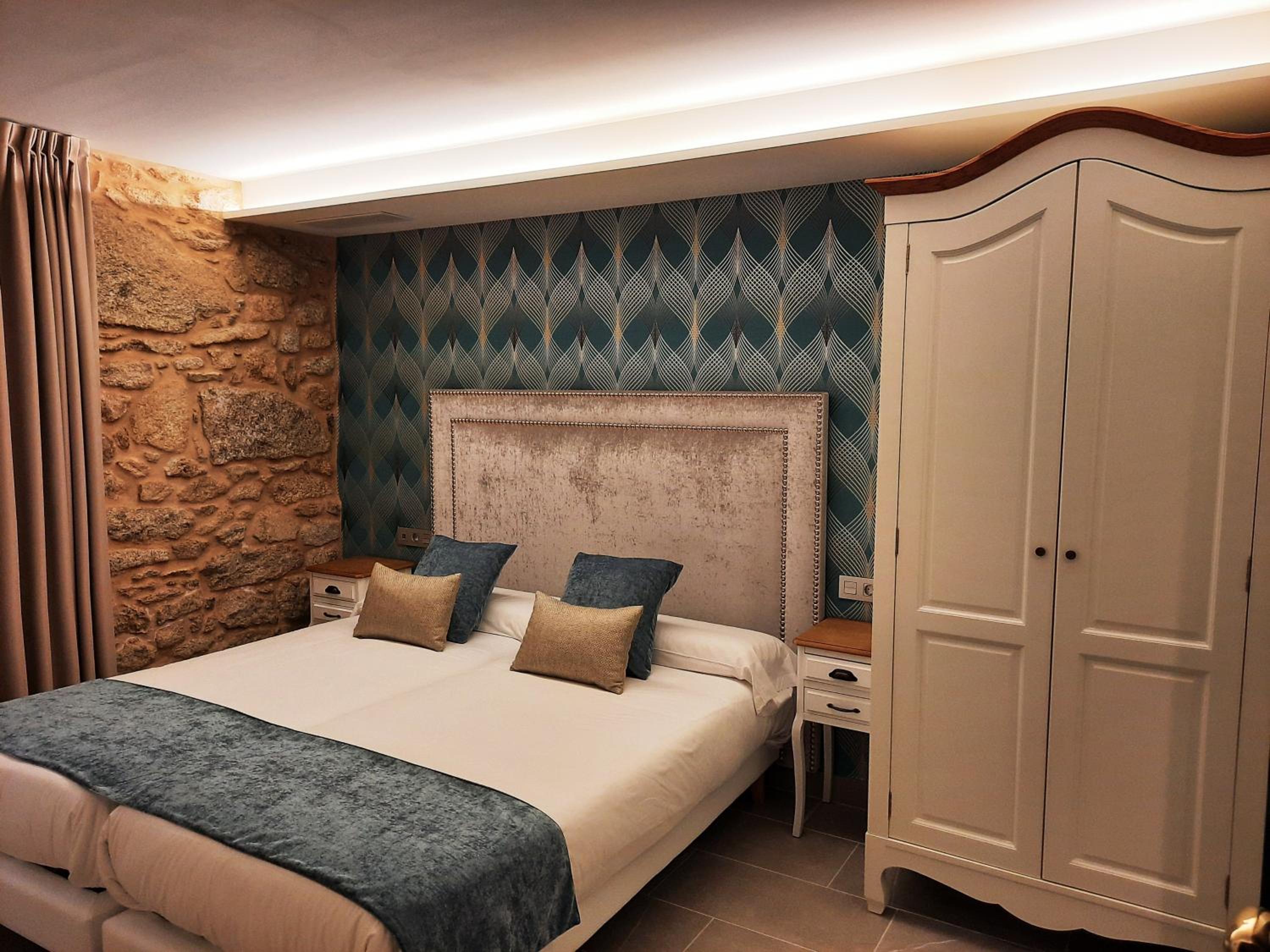 Double Room - Disability Access - Photo 1