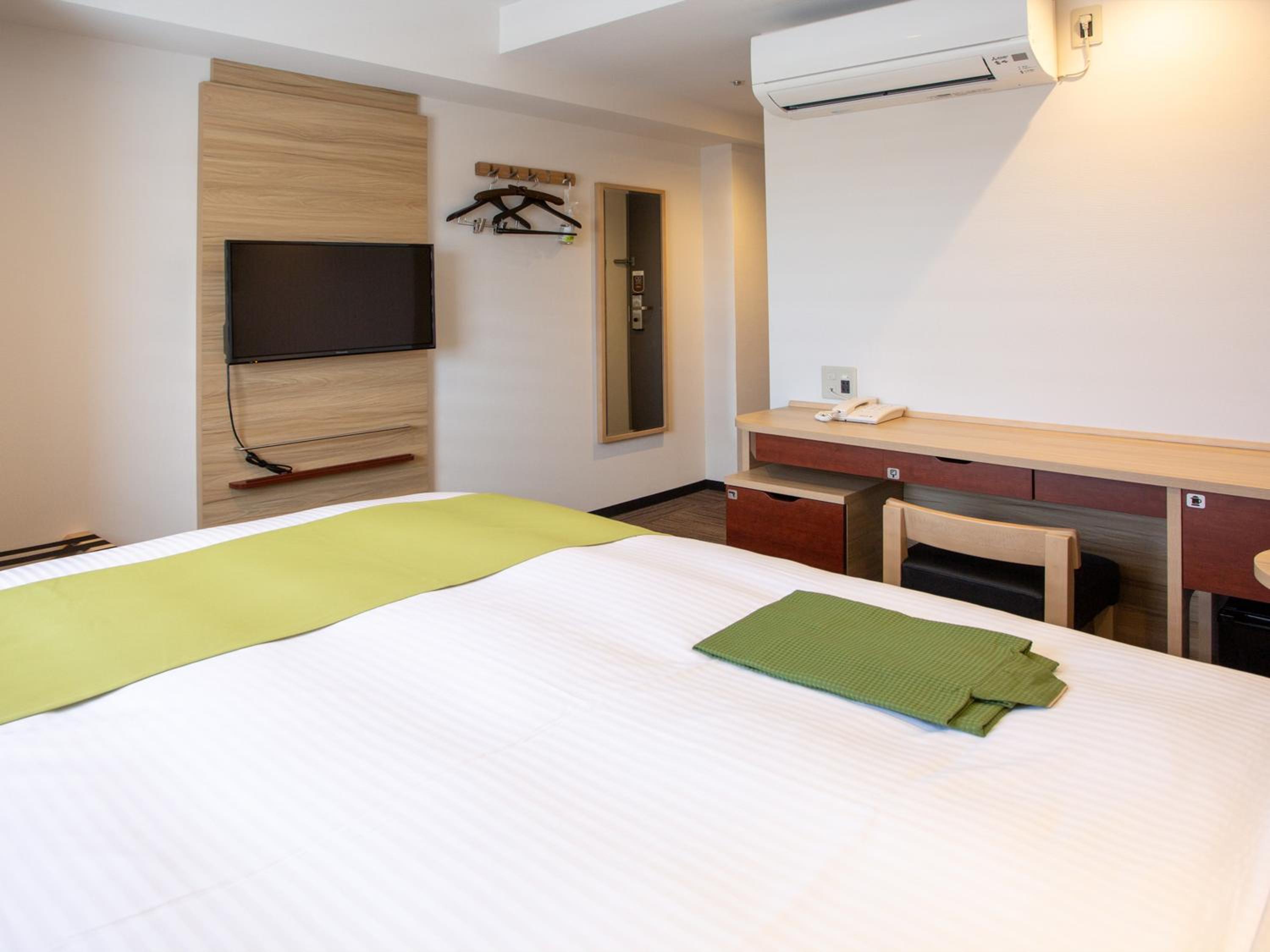 Single Room - Non-Smoking photo 3