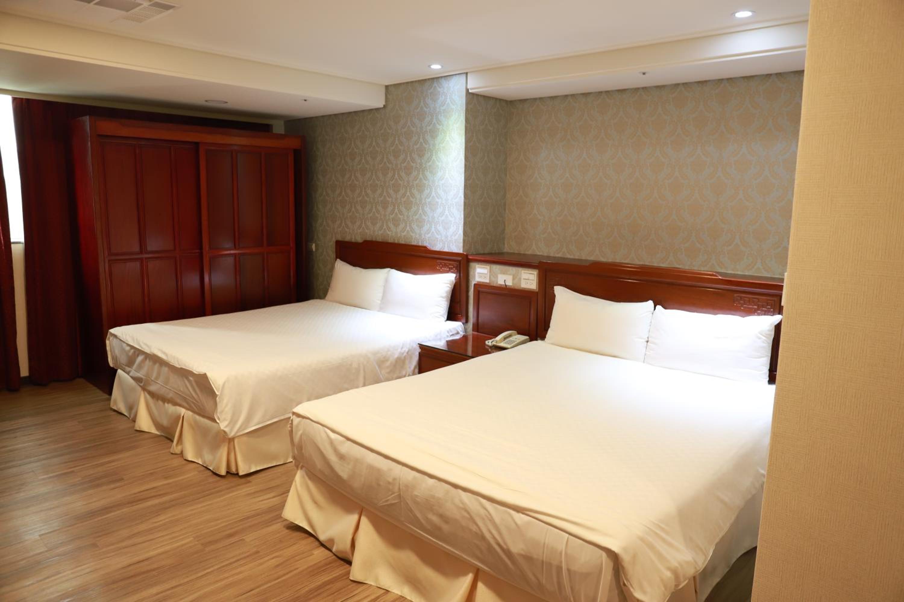 Deluxe Quadruple Room photo 2