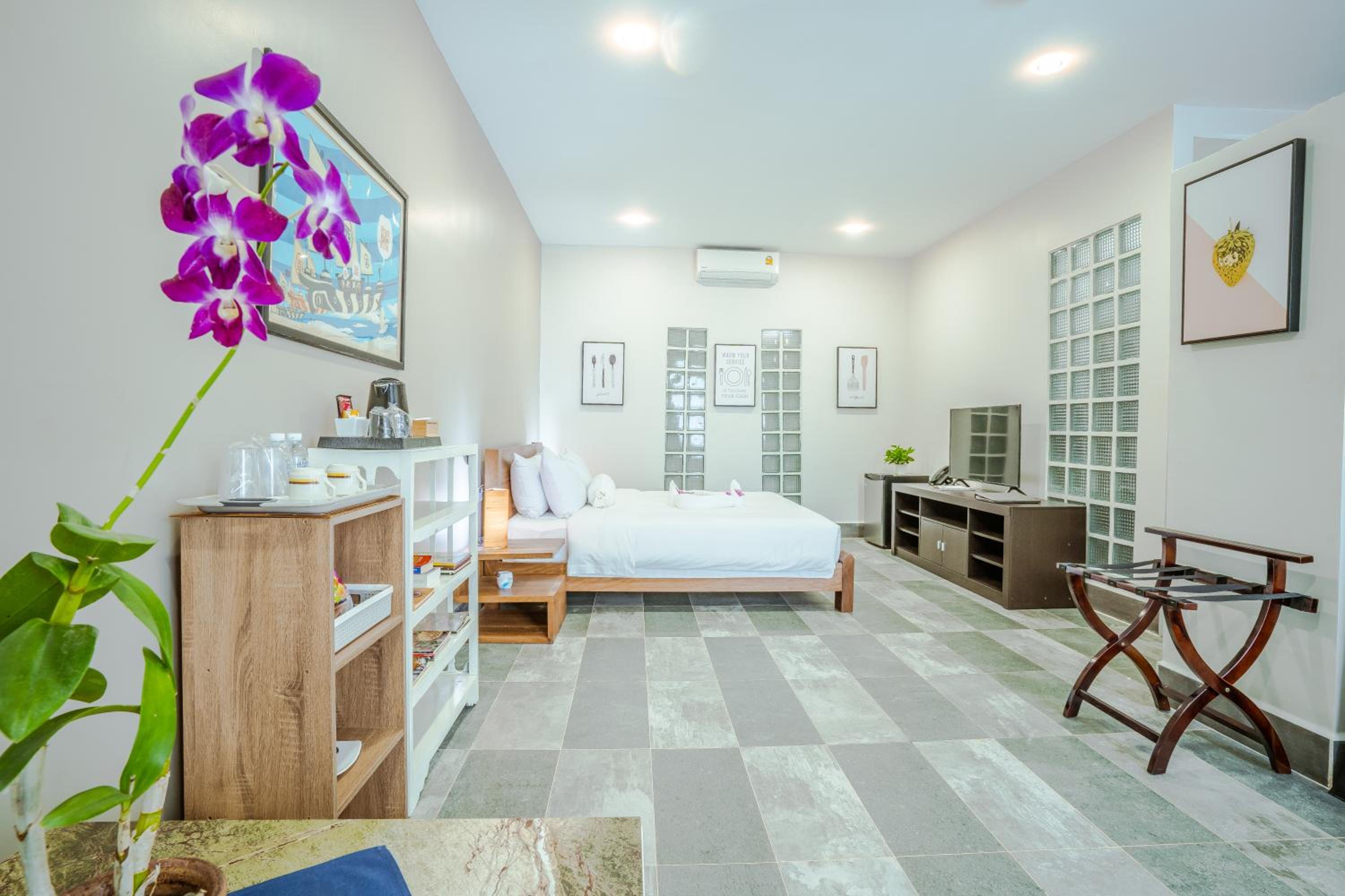 Deluxe Twin Room photo 2