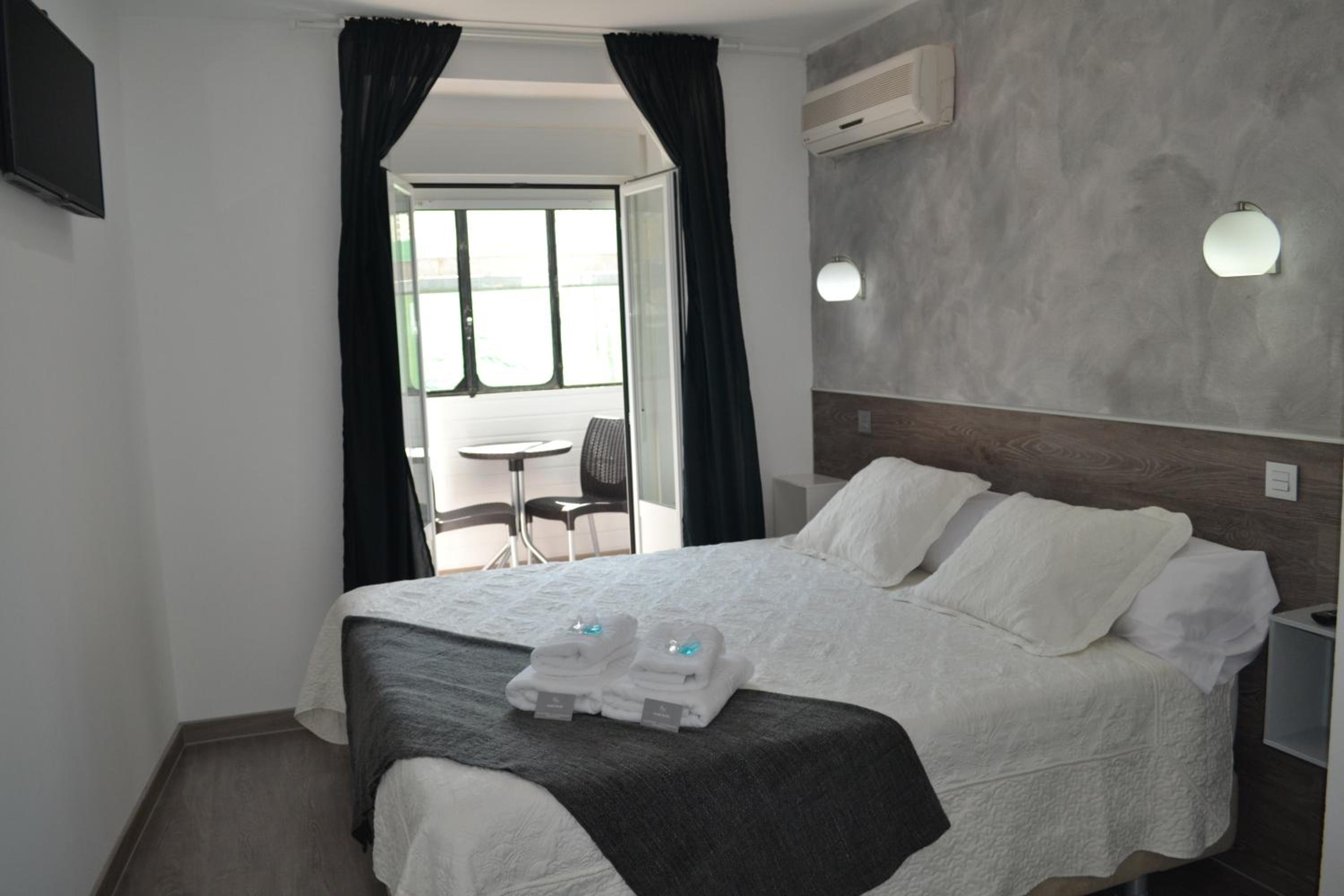 Deluxe Double with Balcony photo 3