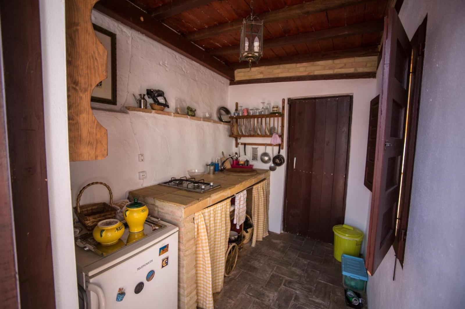 Double Room with Private Bathroom - Photo 21
