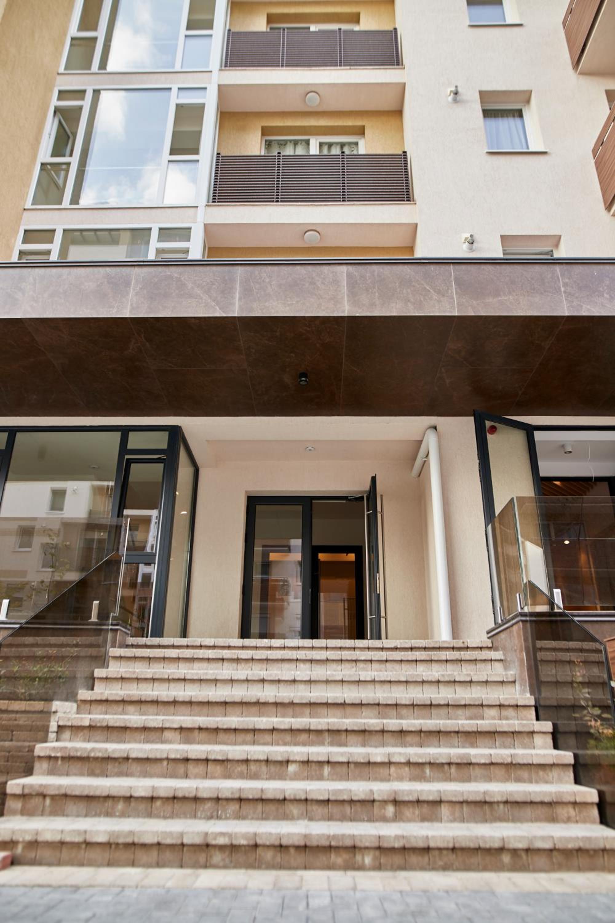 One-Bedroom Apartment - Photo 31
