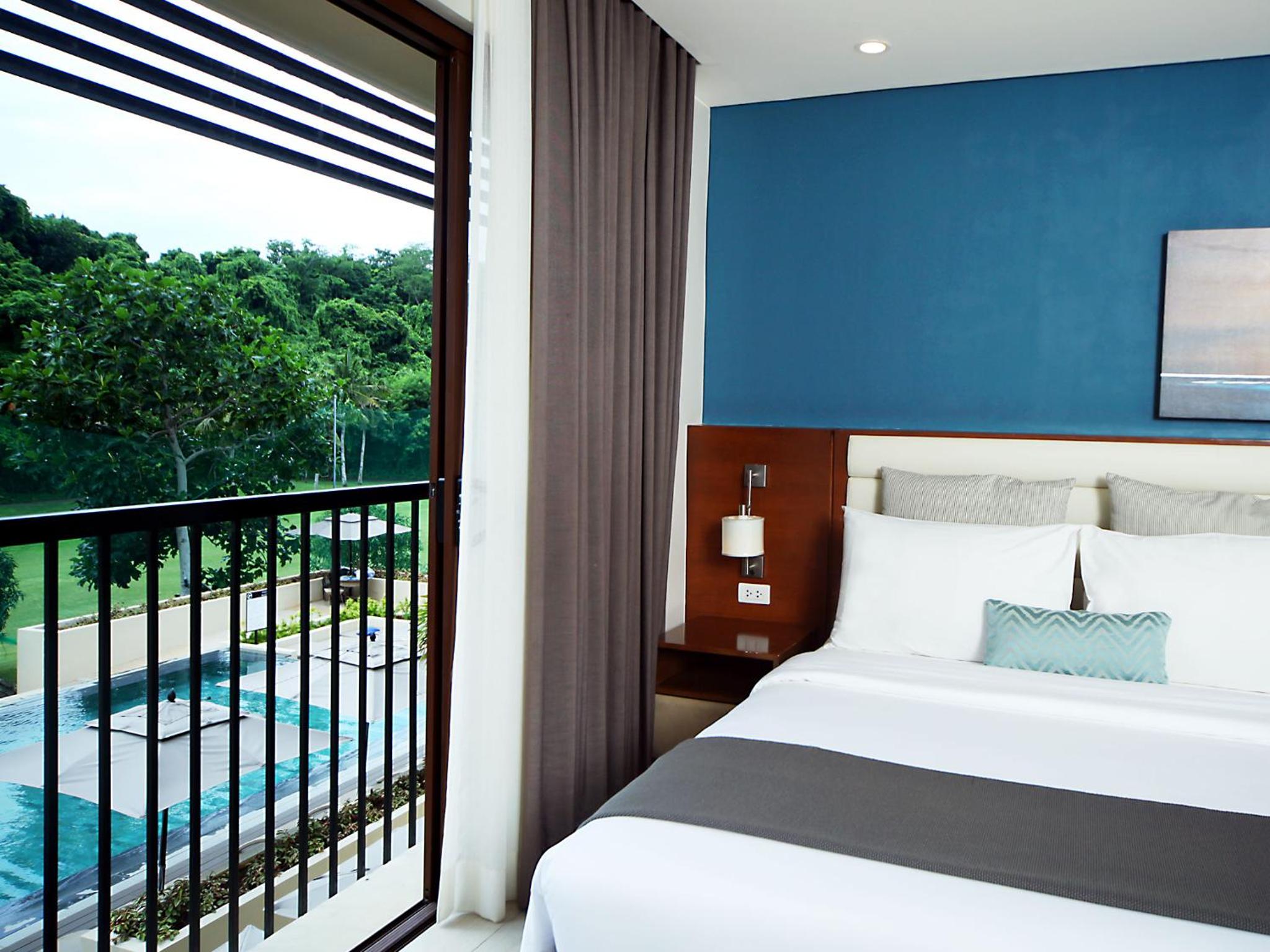 Premier Laguna Pool View - Photo 5