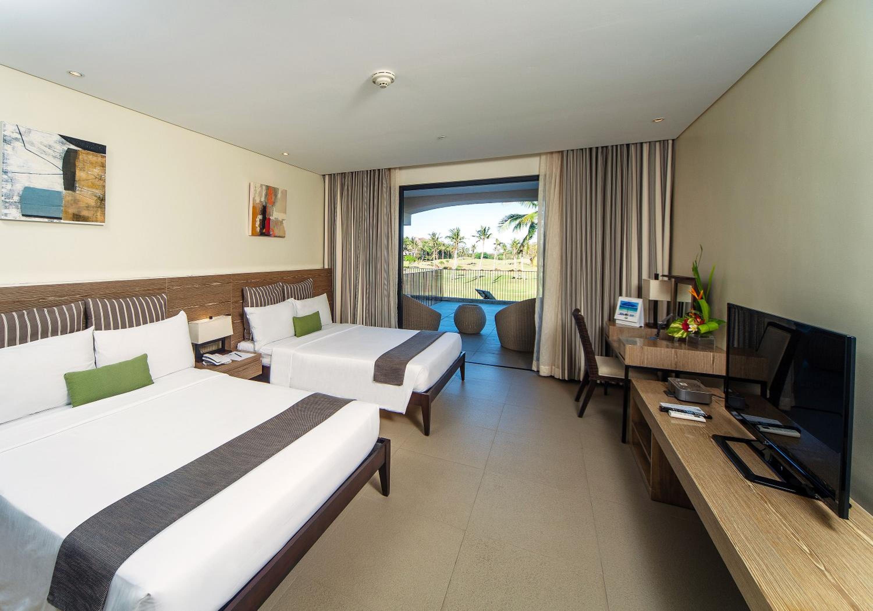Executive Suite - Photo 3